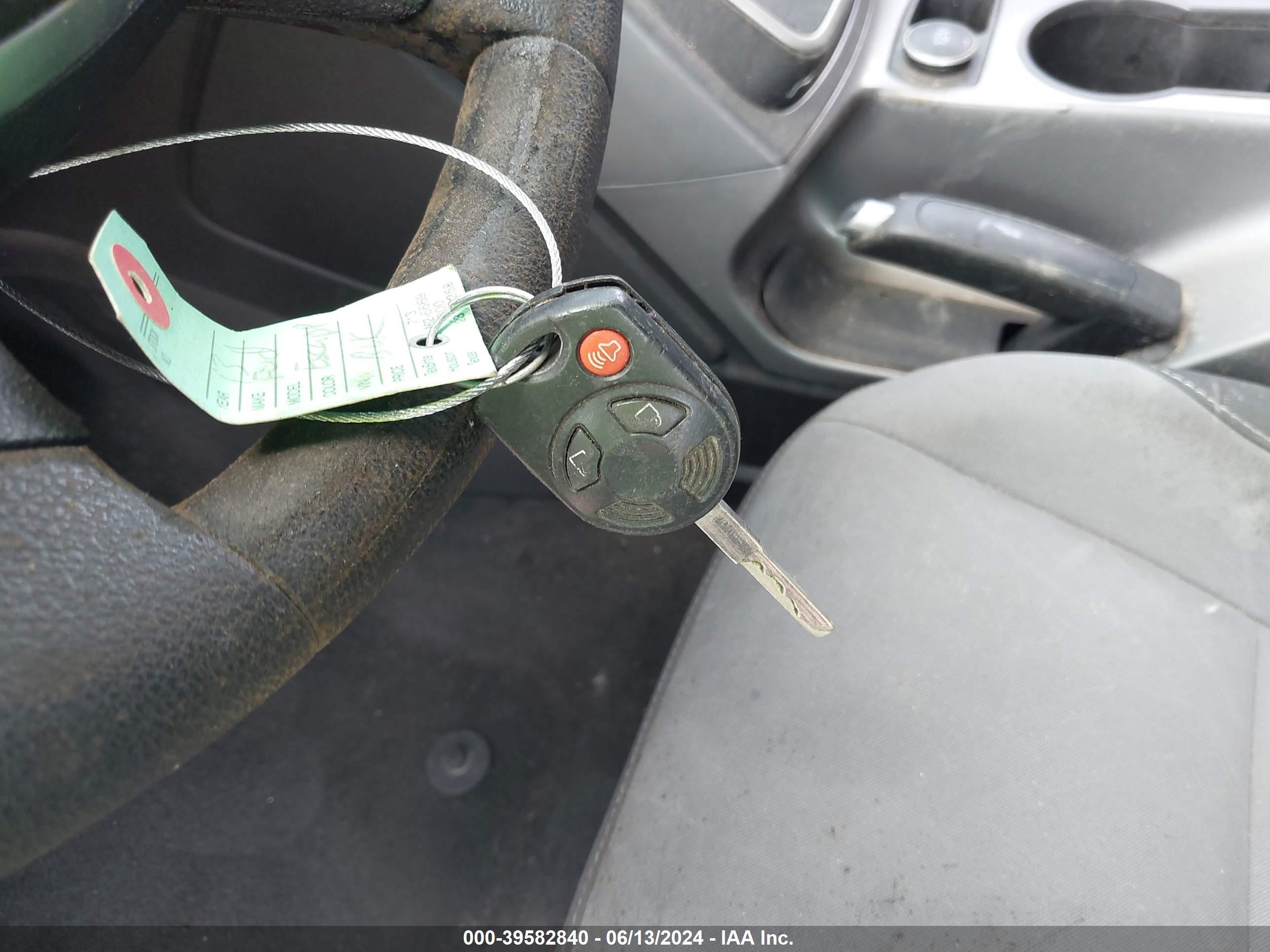 FORD ESCAPE image 11