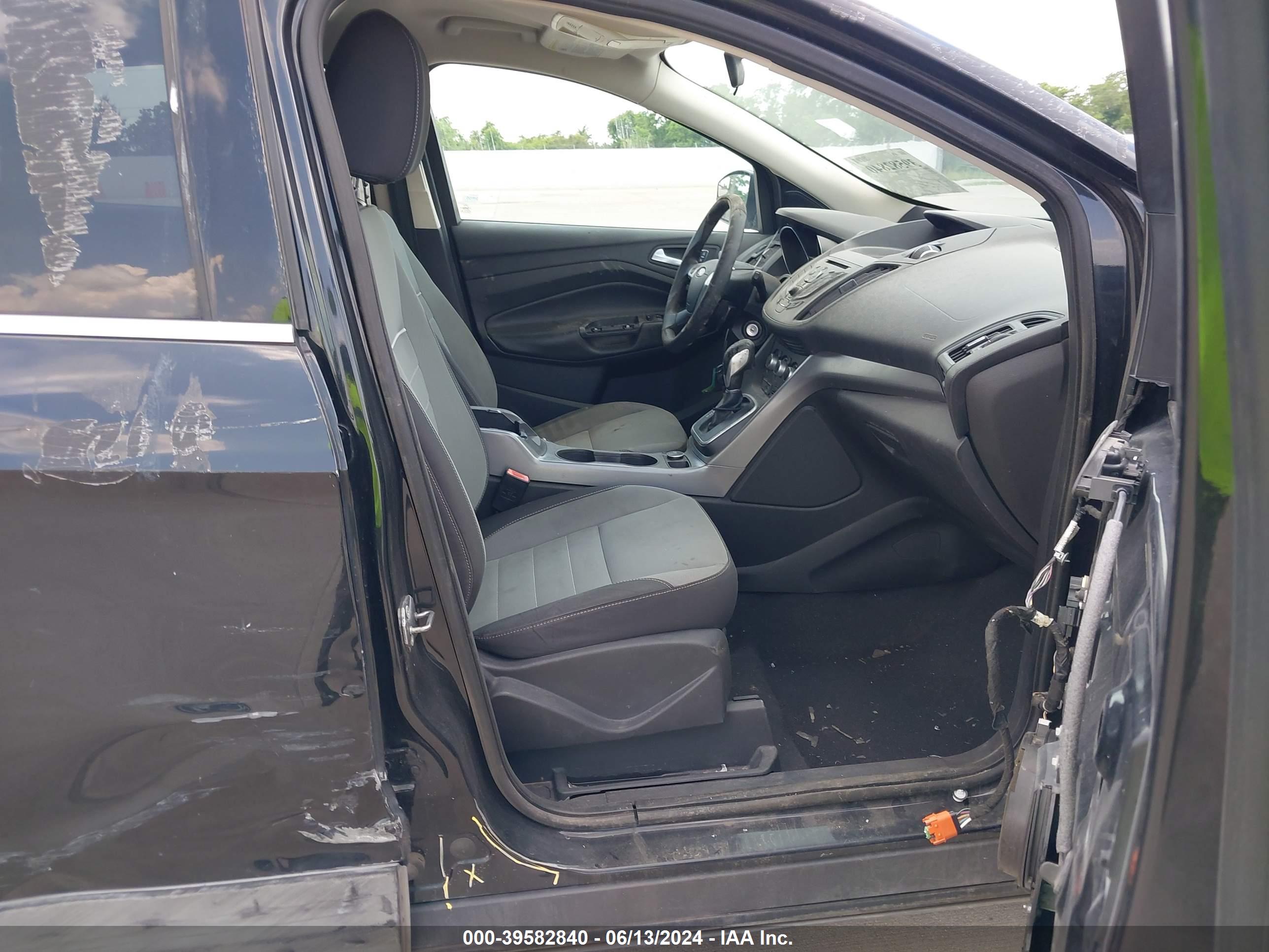 FORD ESCAPE image 5