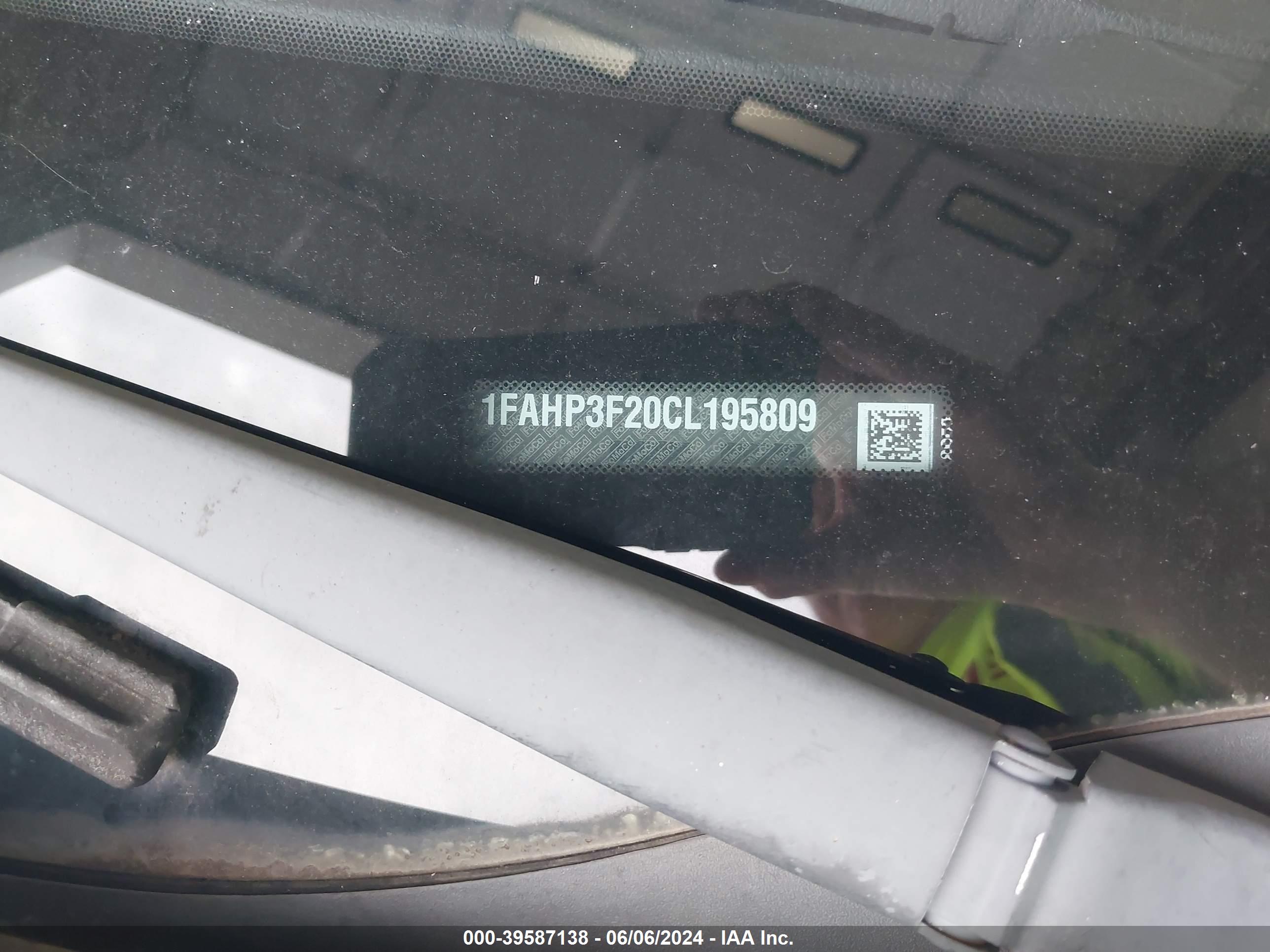 FORD FOCUS image 9