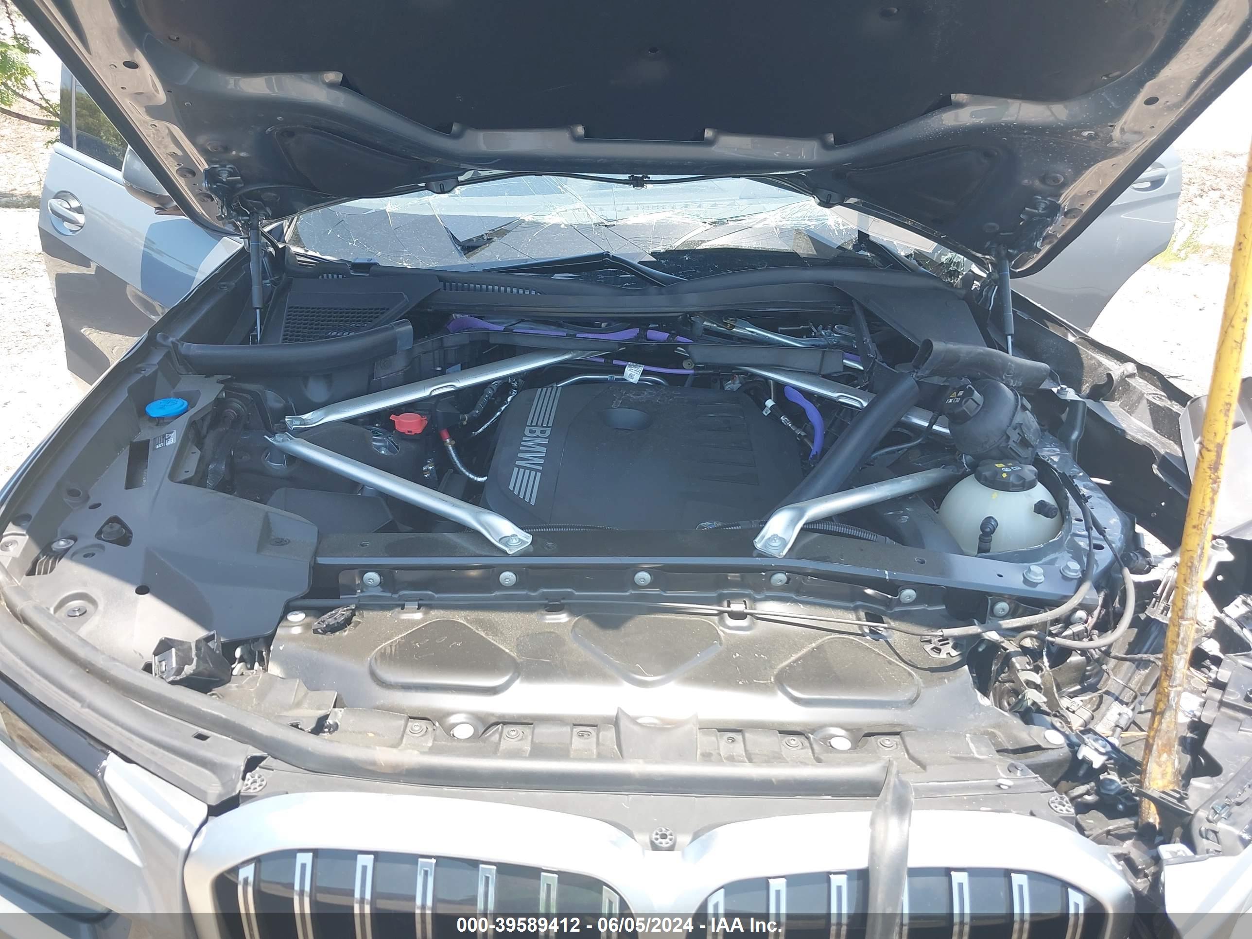 BMW X7 image 10
