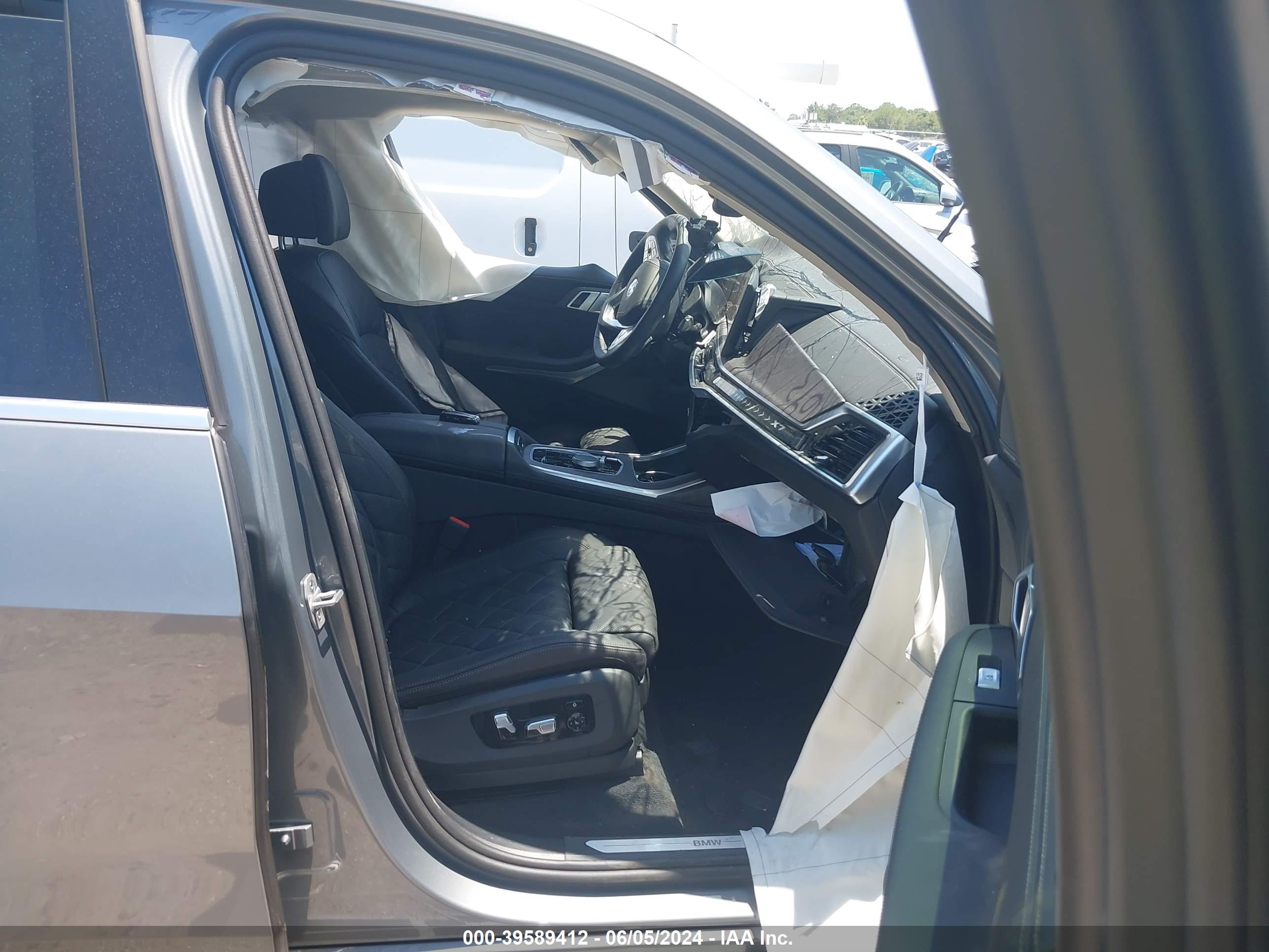 BMW X7 image 5