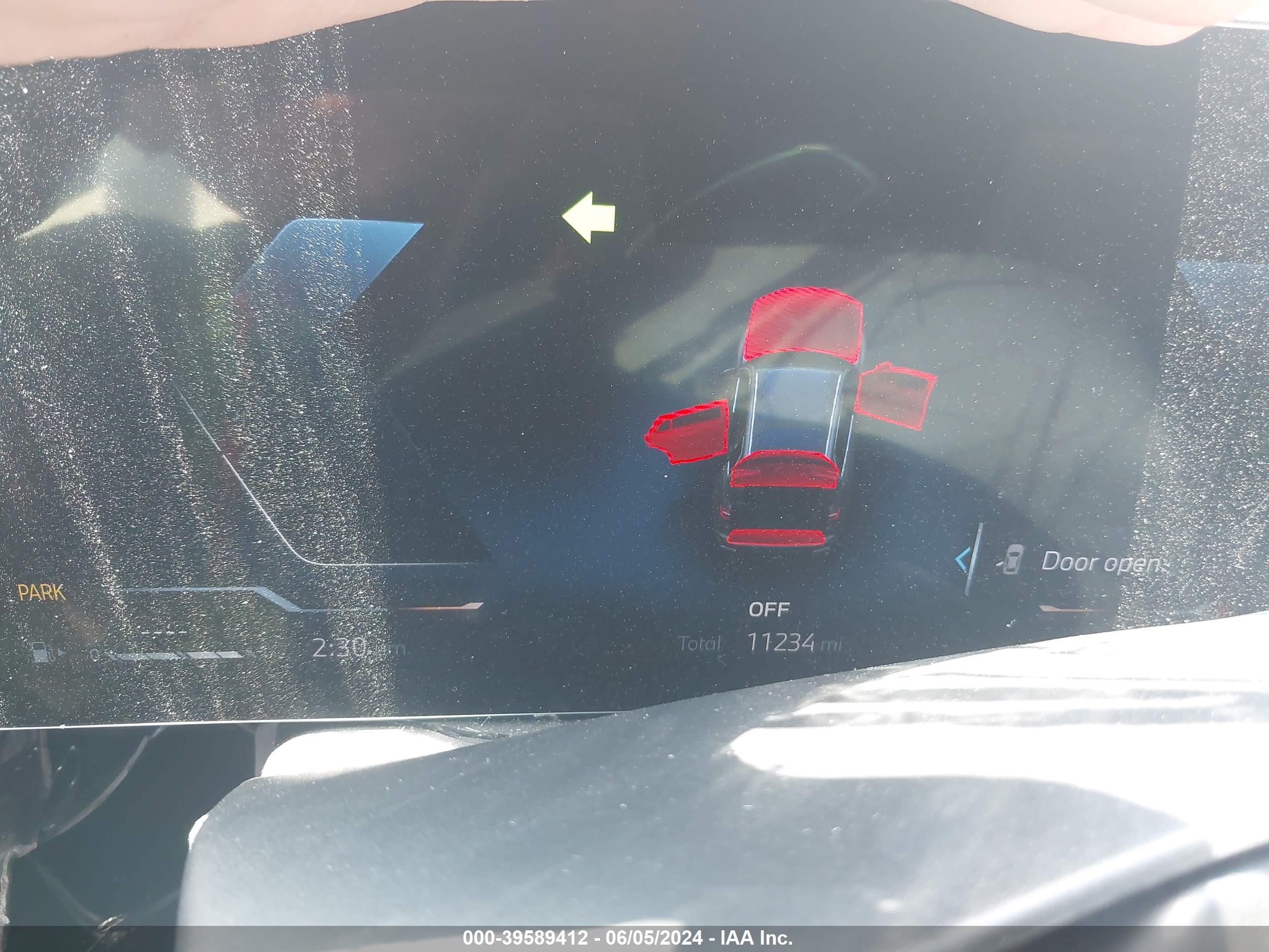 BMW X7 image 7