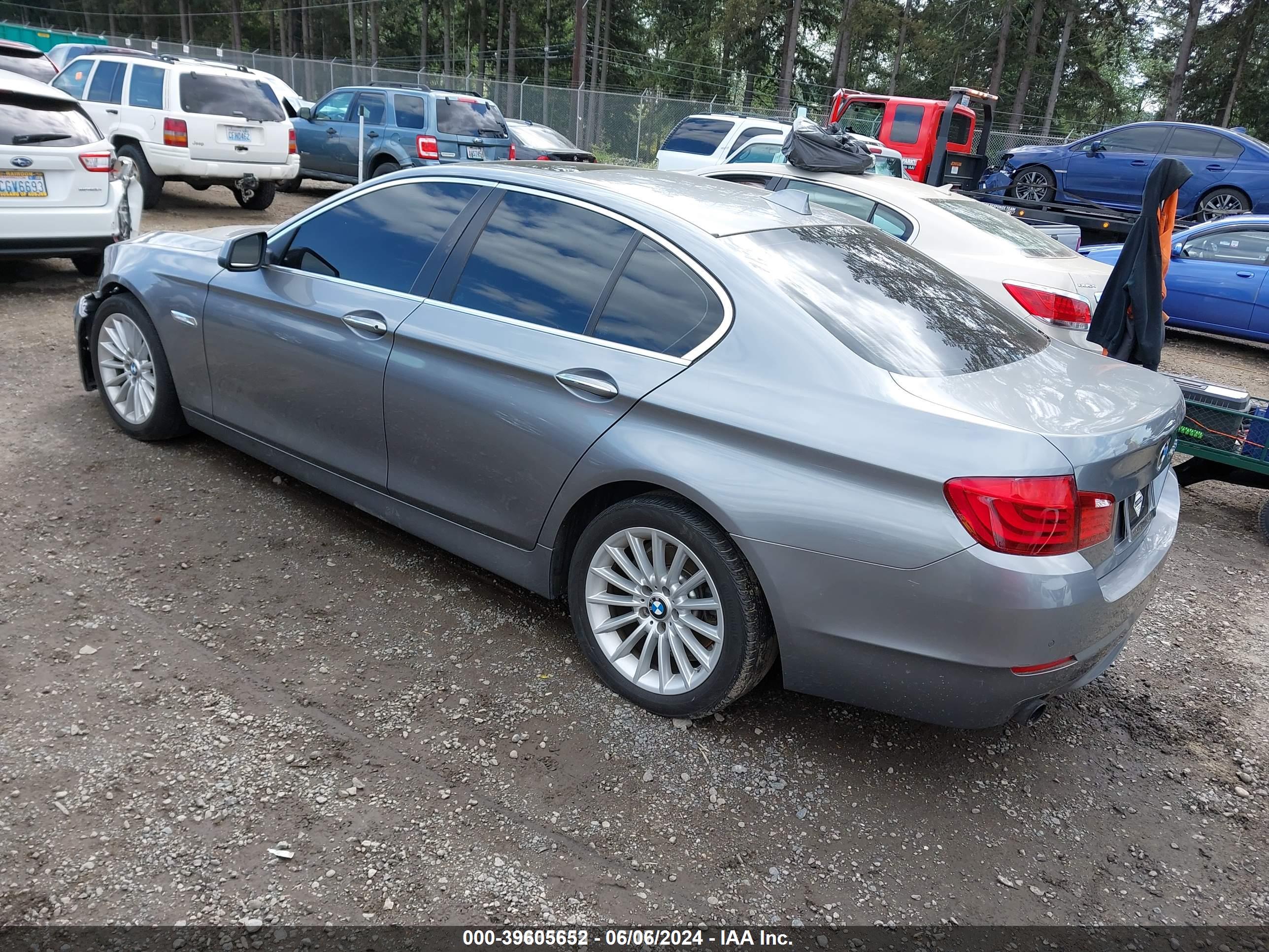 BMW 535I image 3