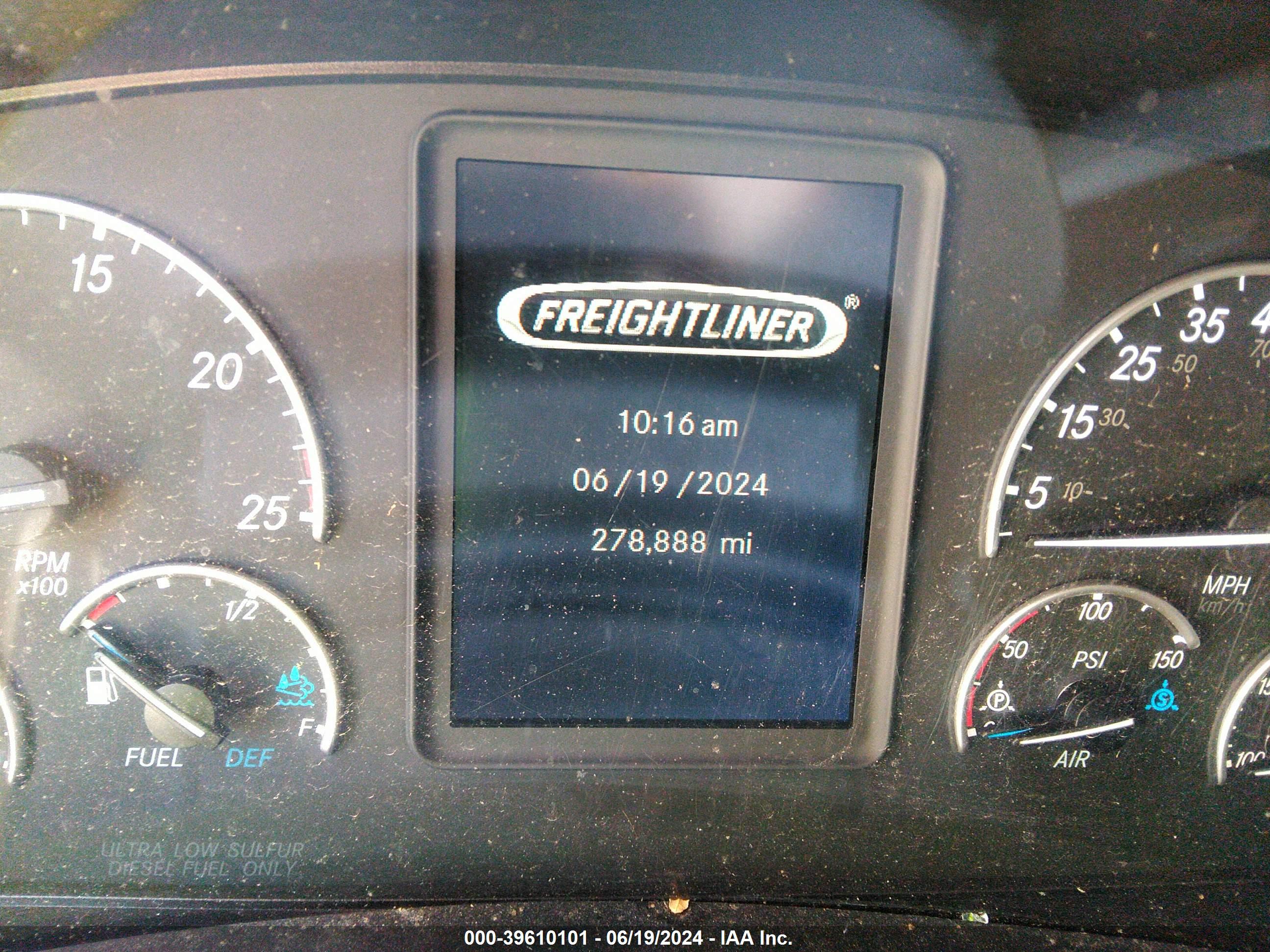 FREIGHTLINER NEW image 6
