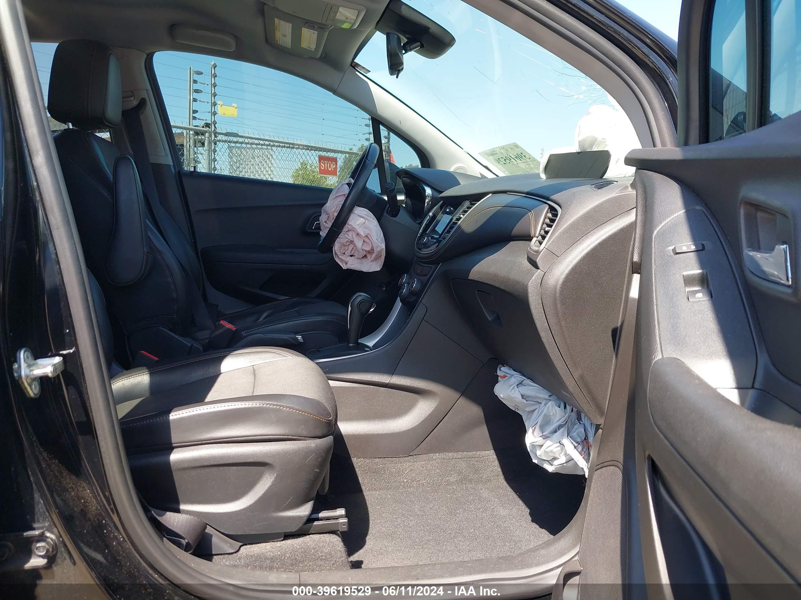 CHEVROLET TRAX image 5