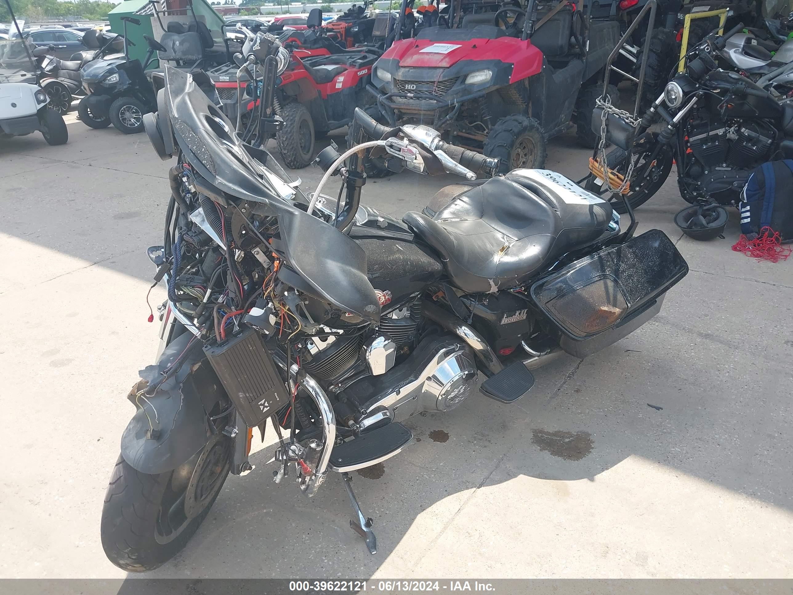 HARLEY-DAVIDSON FLHTCUI image 2