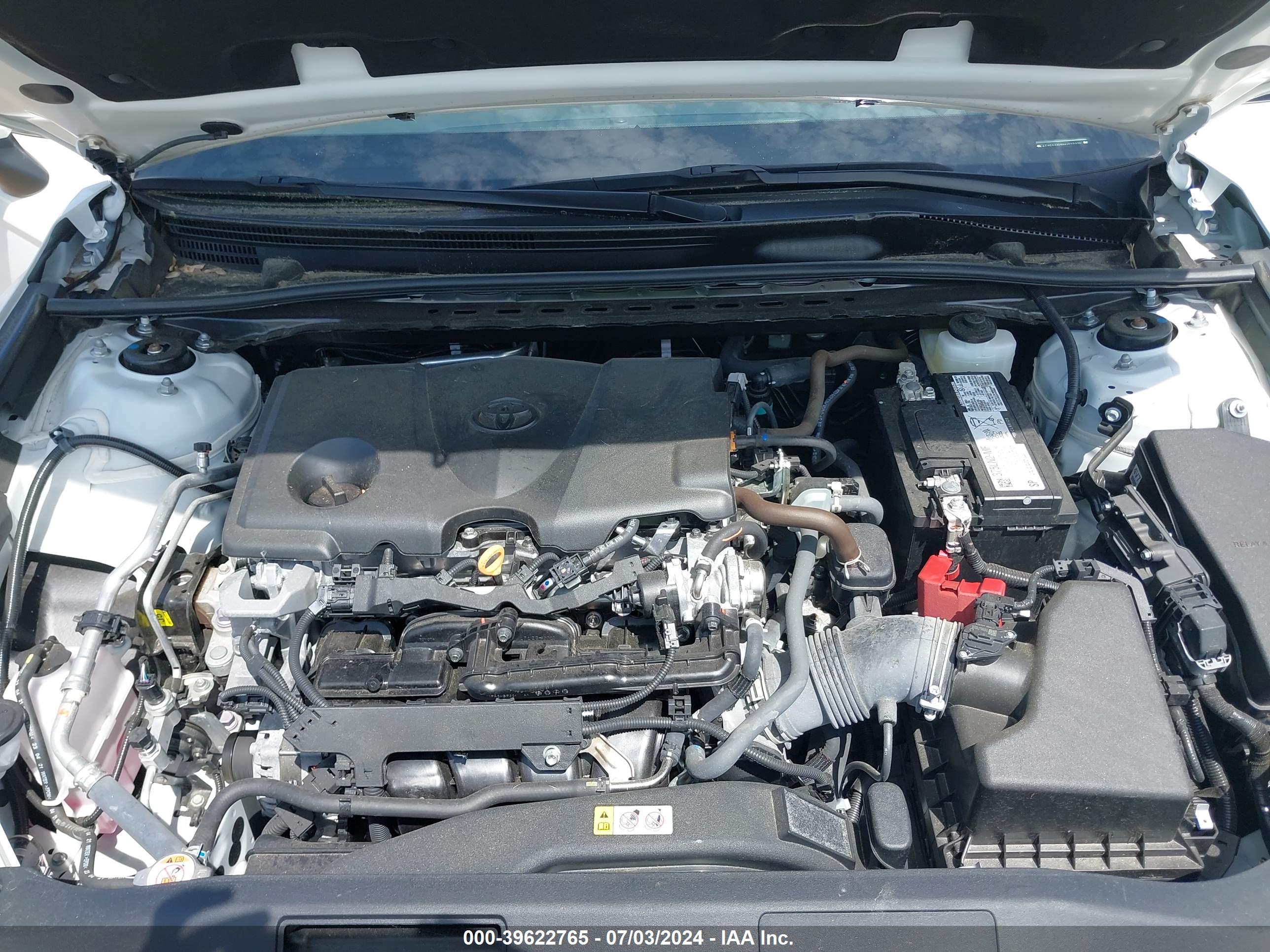 TOYOTA CAMRY image 10
