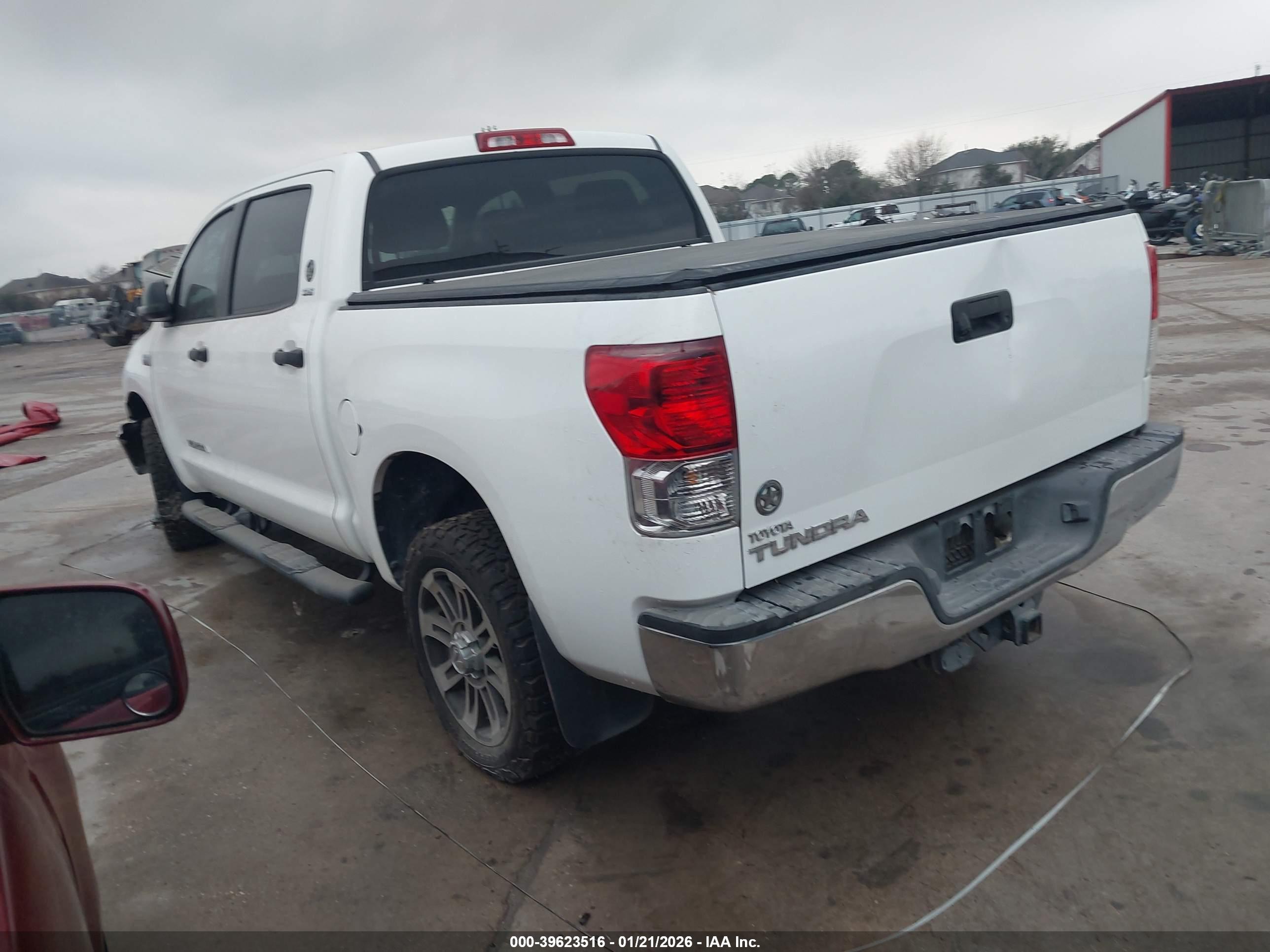 TOYOTA TUNDRA image 3