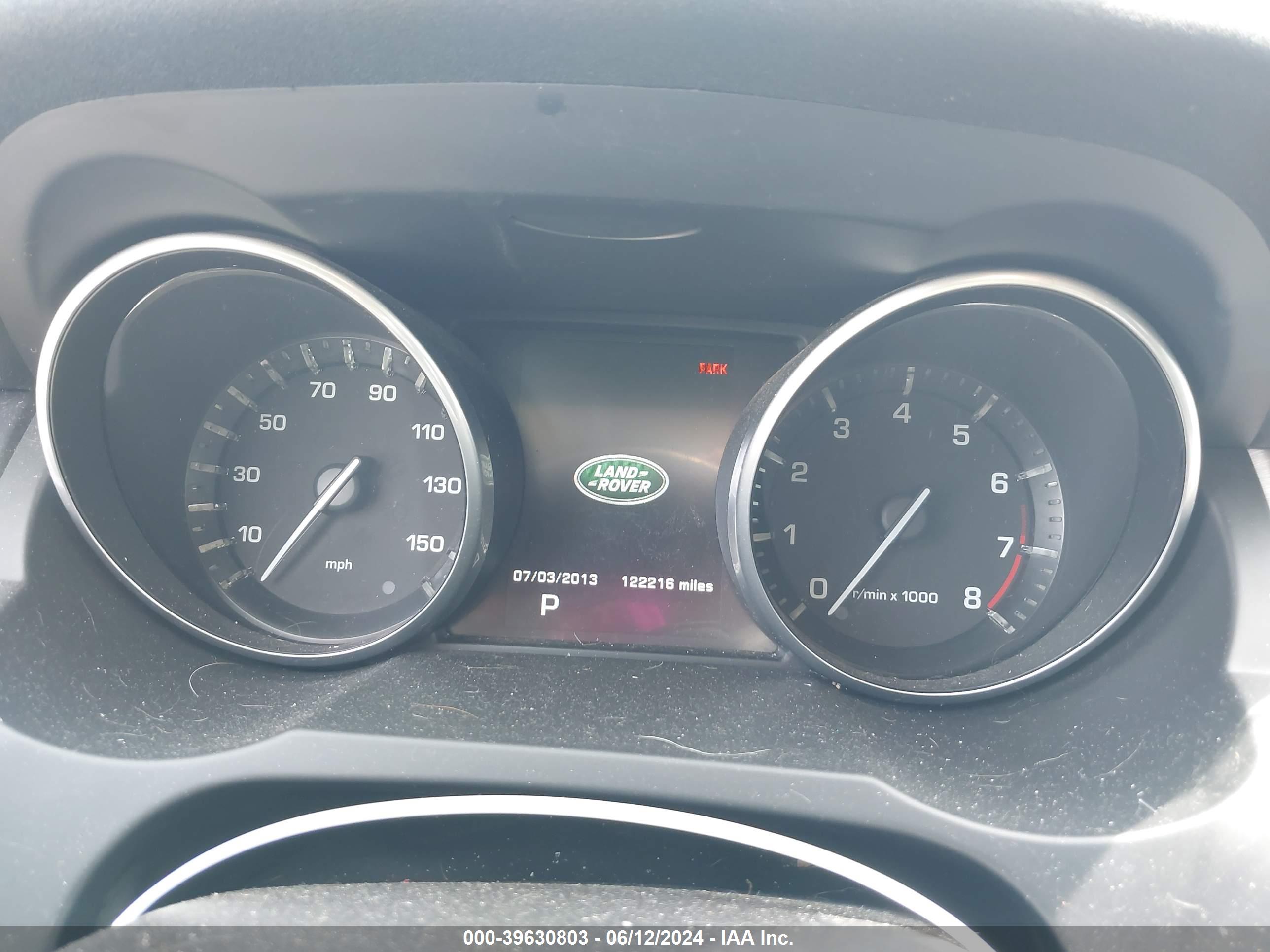 LAND ROVER image 7