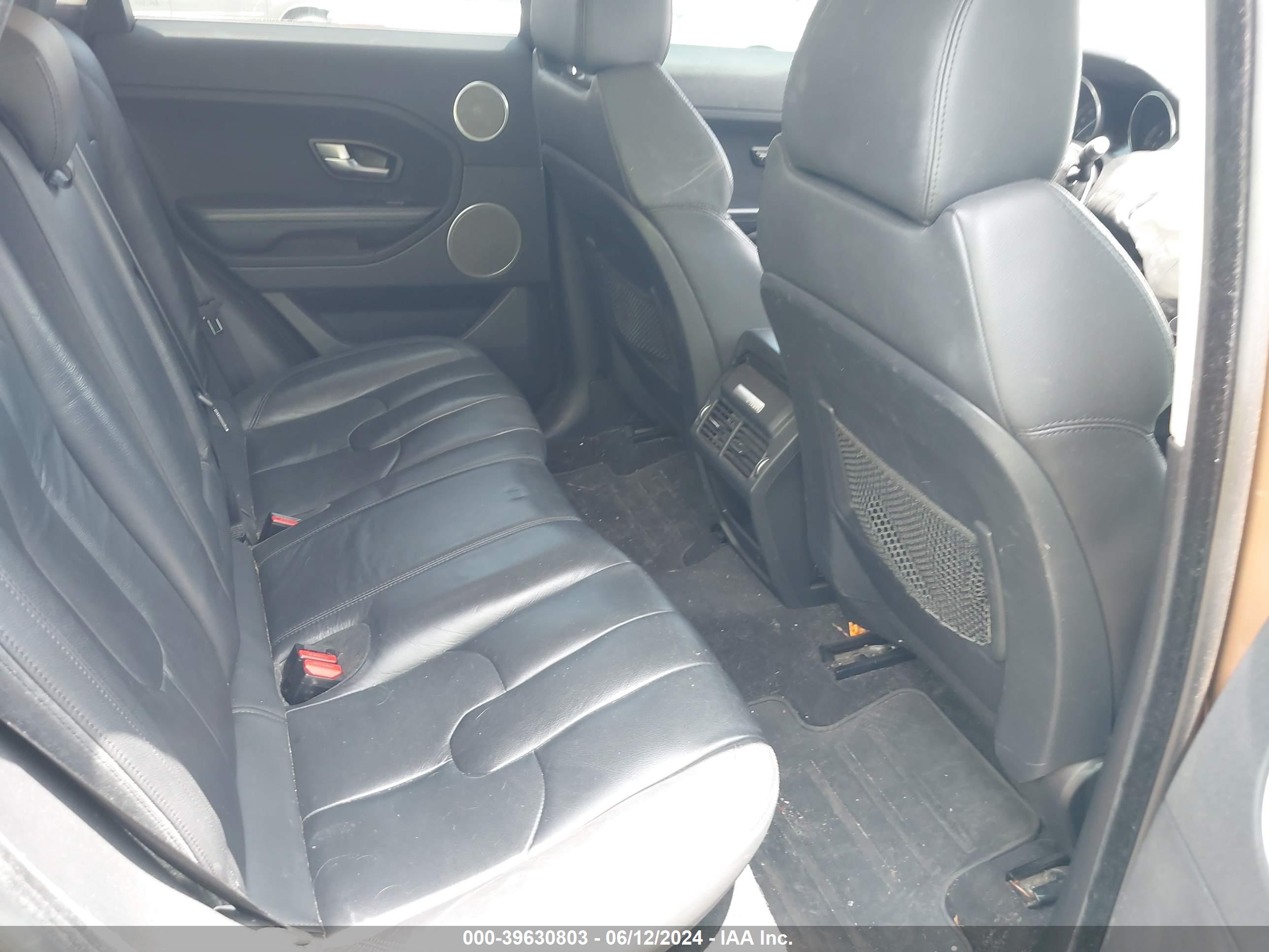 LAND ROVER image 8