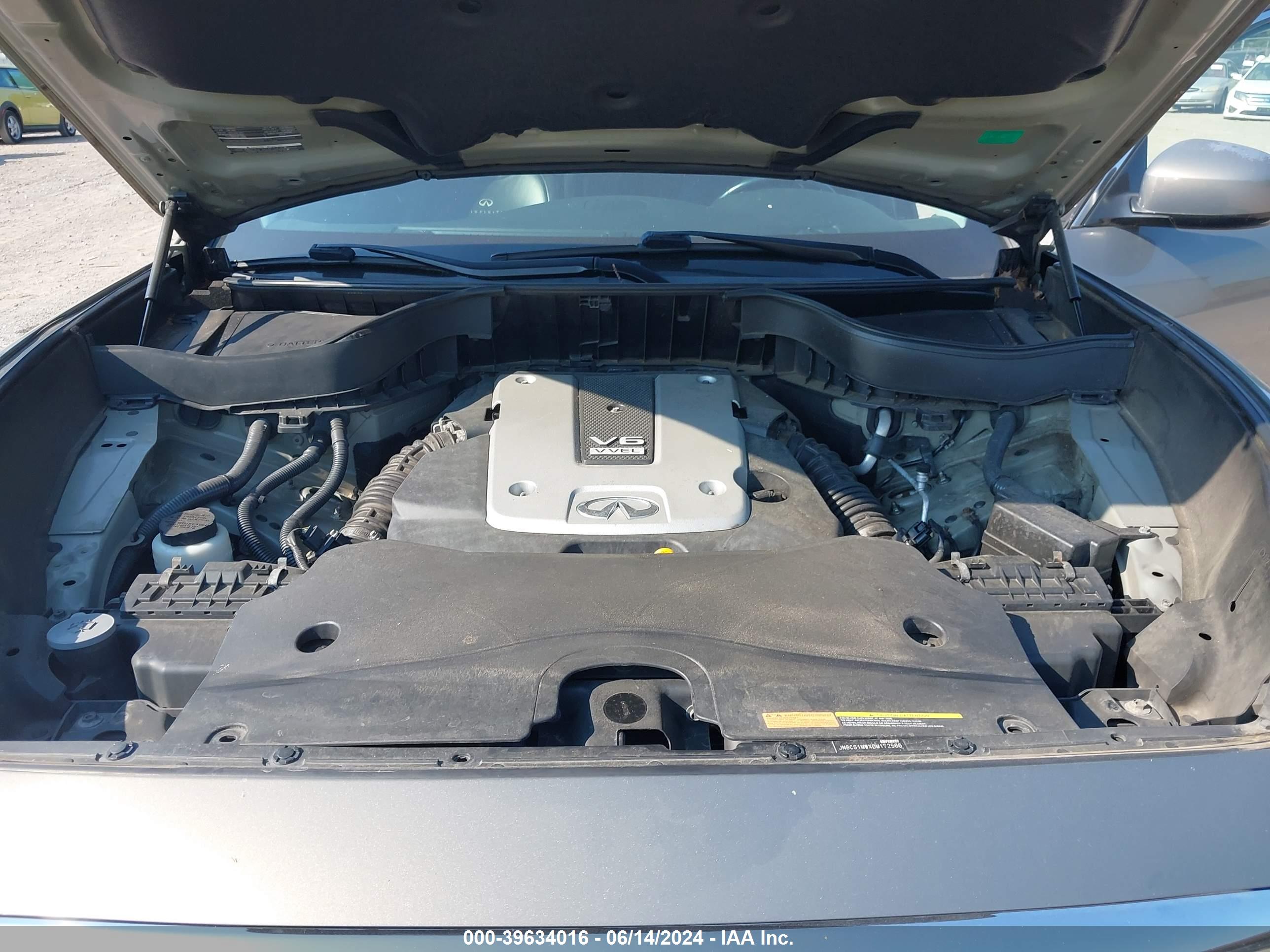 INFINITI FX37 image 10