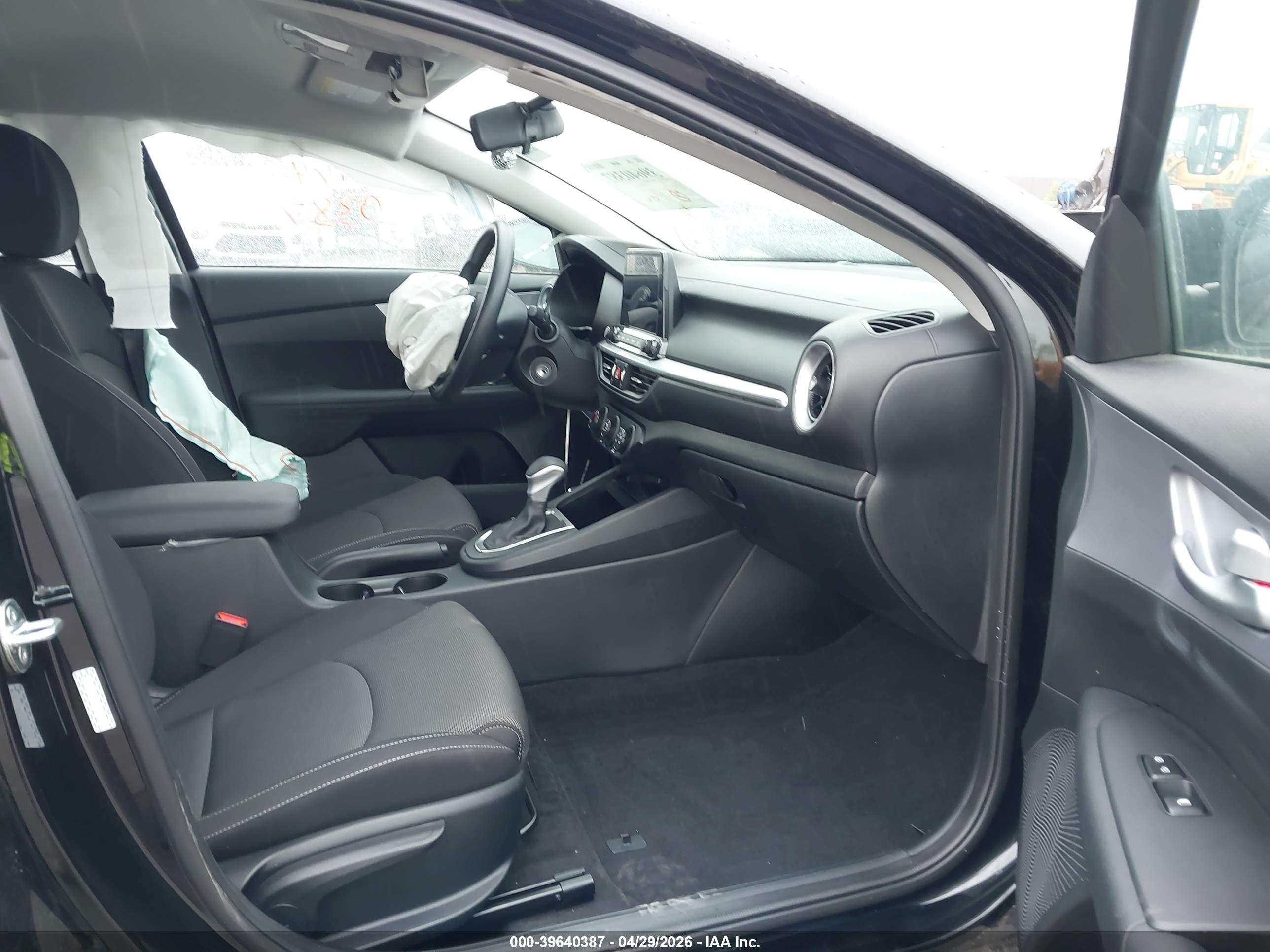 KIA FORTE image 5
