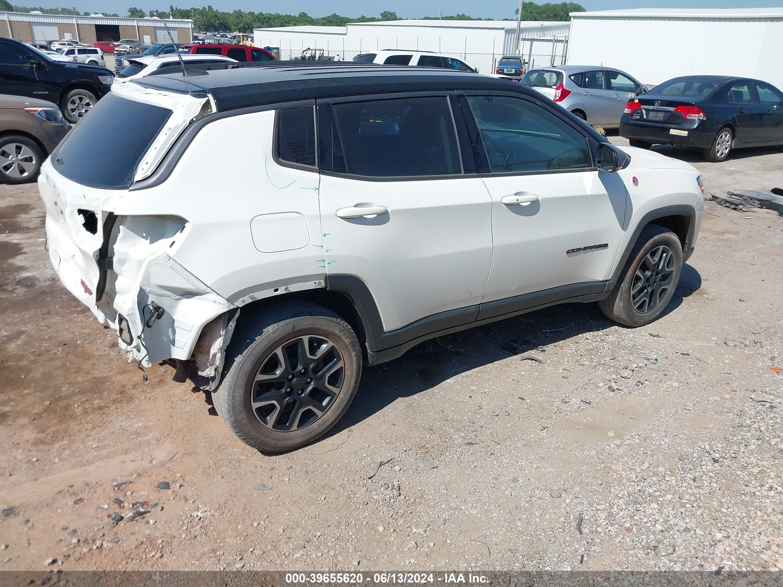 JEEP COMPASS image 4