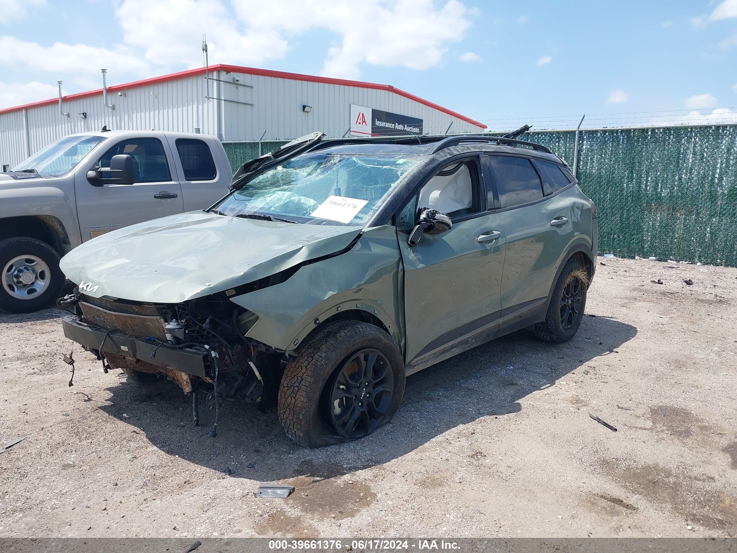 KIA SPORTAGE image 2