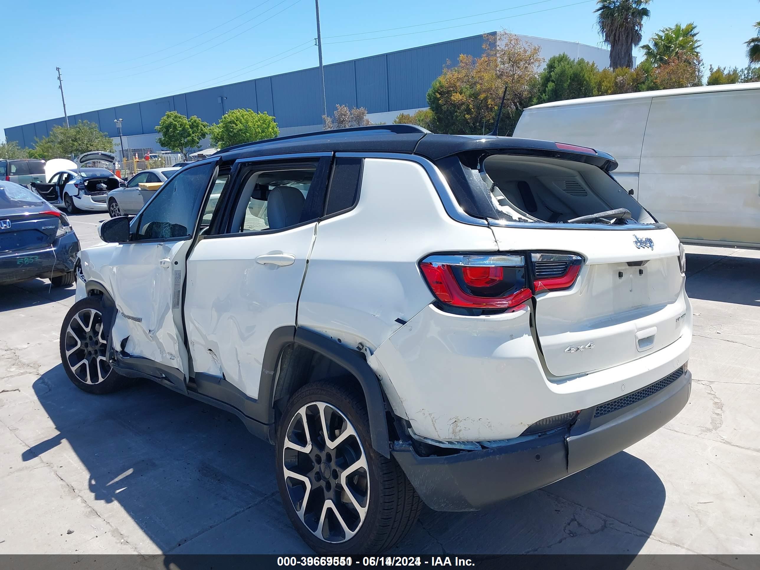 JEEP COMPASS image 3