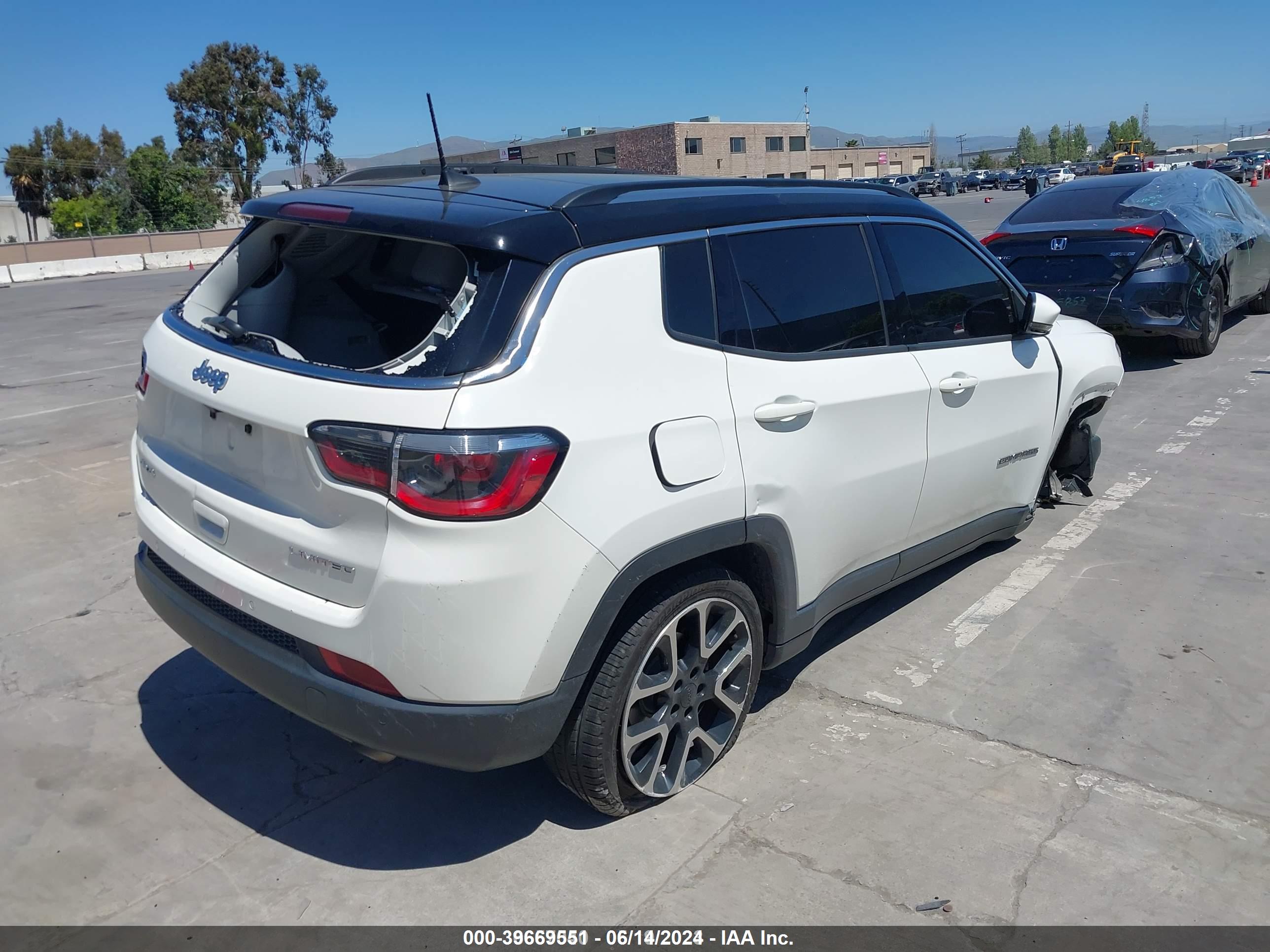 JEEP COMPASS image 4