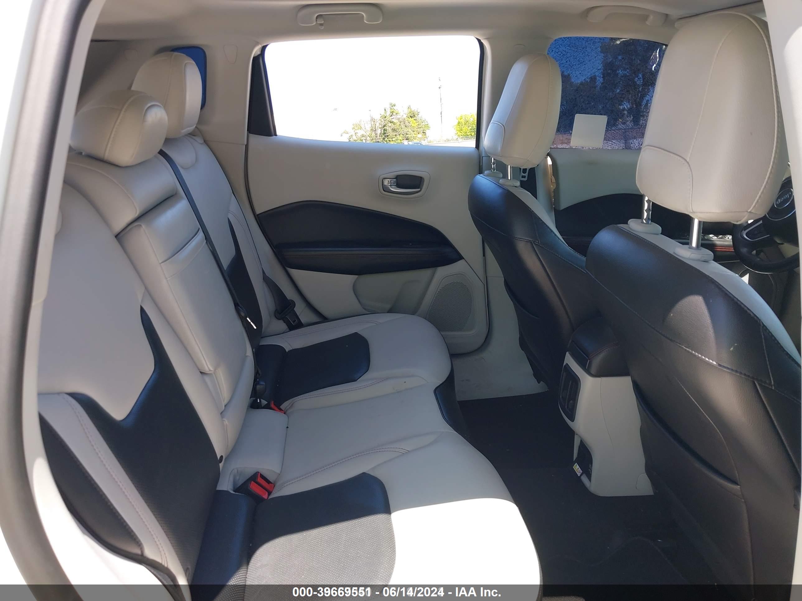 JEEP COMPASS image 8