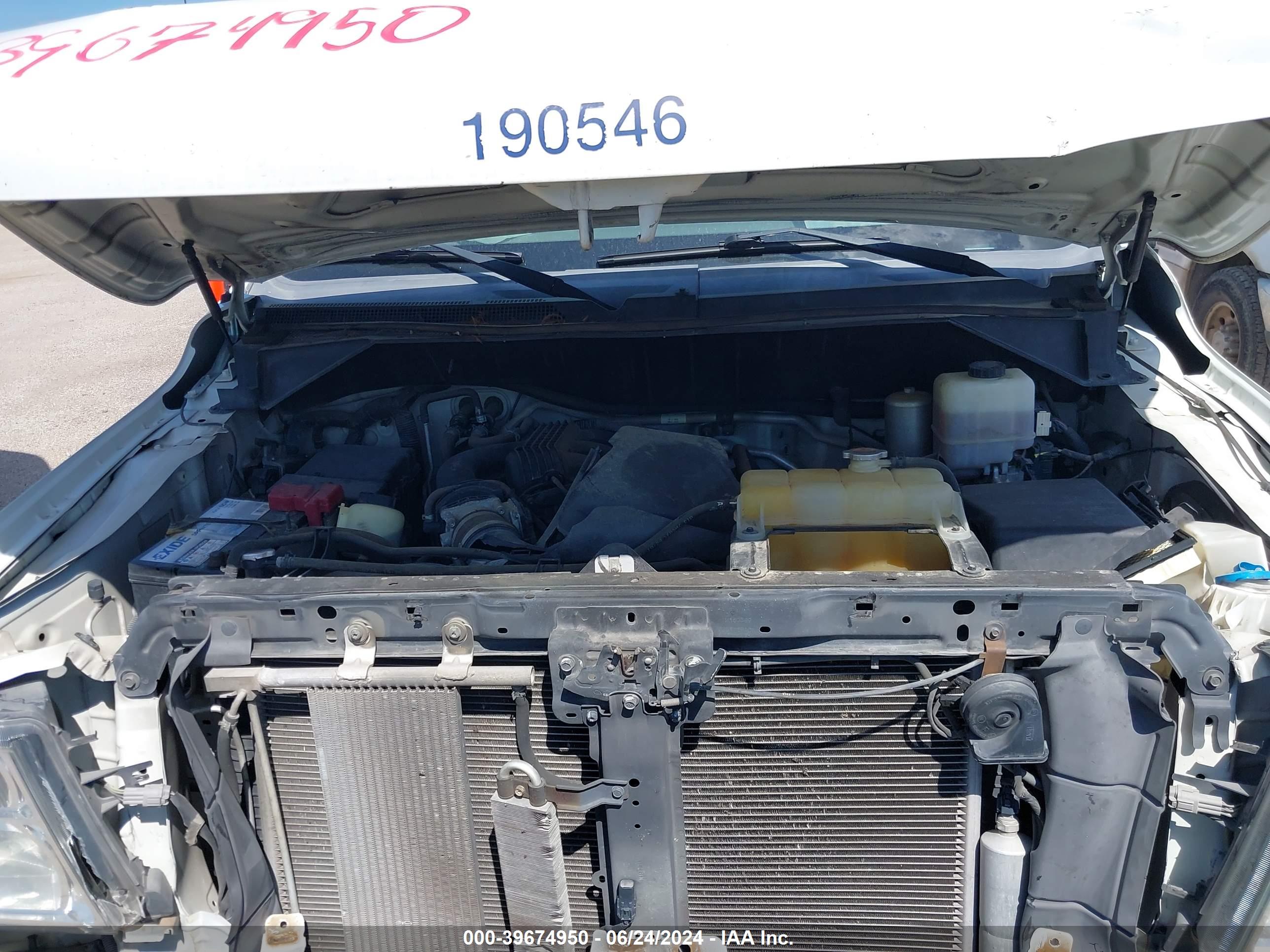 NISSAN NV image 10