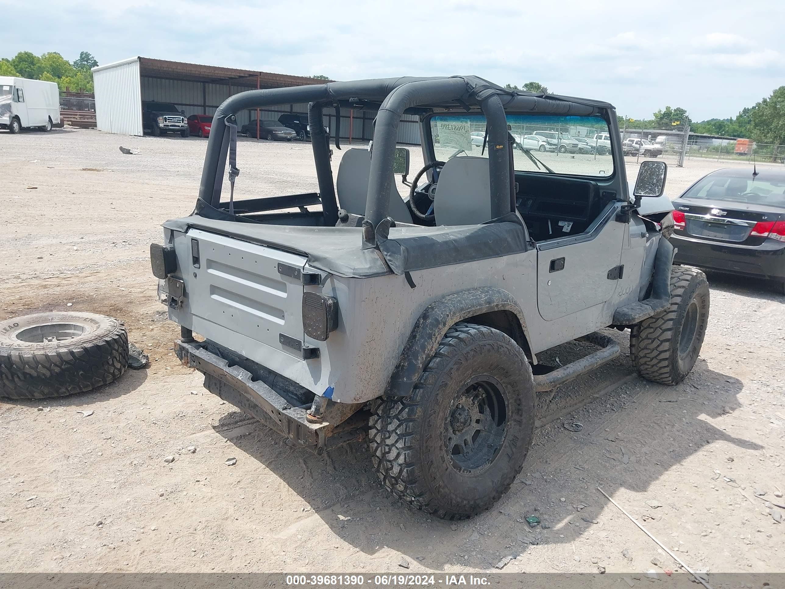 JEEP WRANGLER image 4