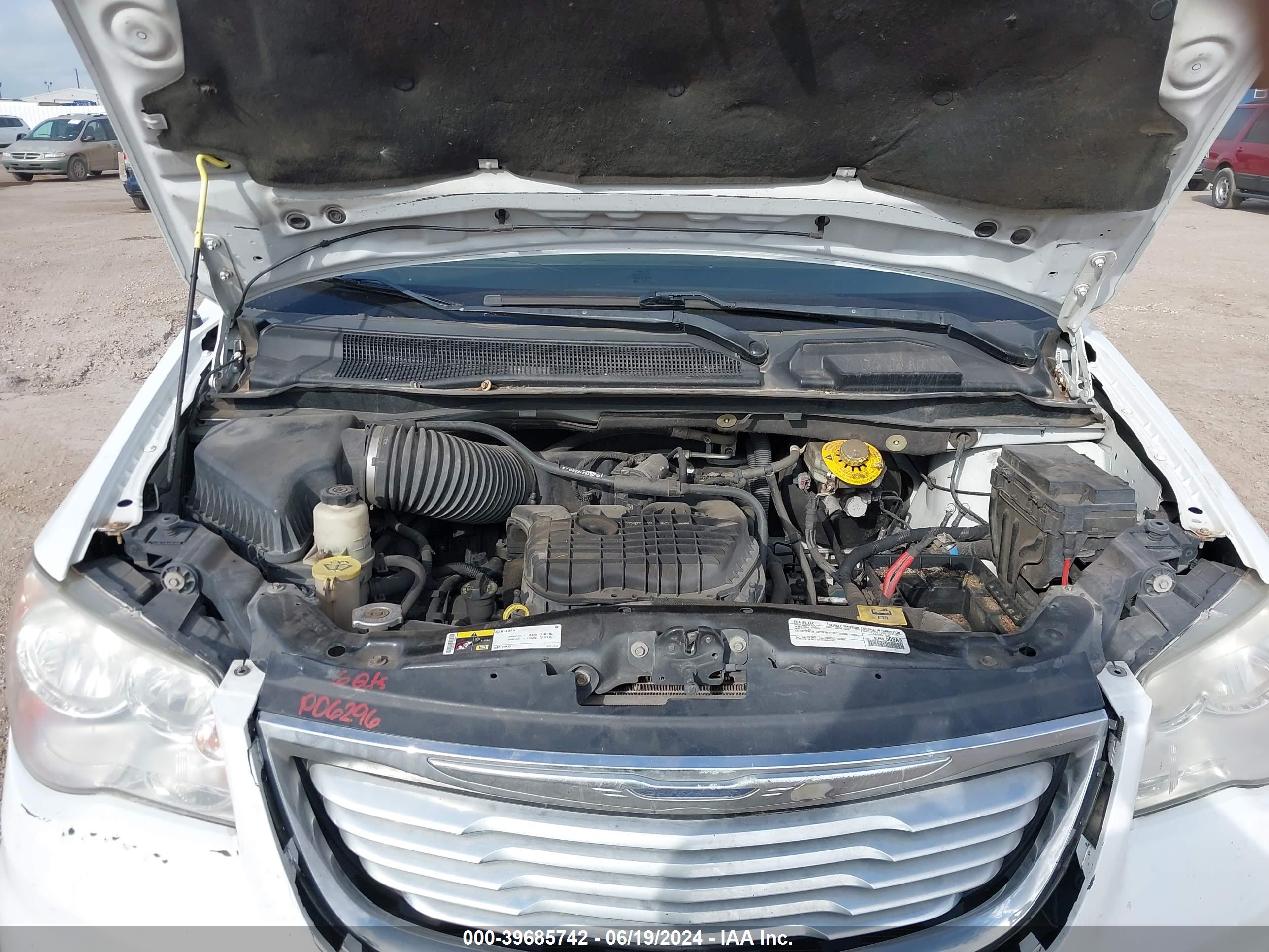 CHRYSLER TOWN image 10
