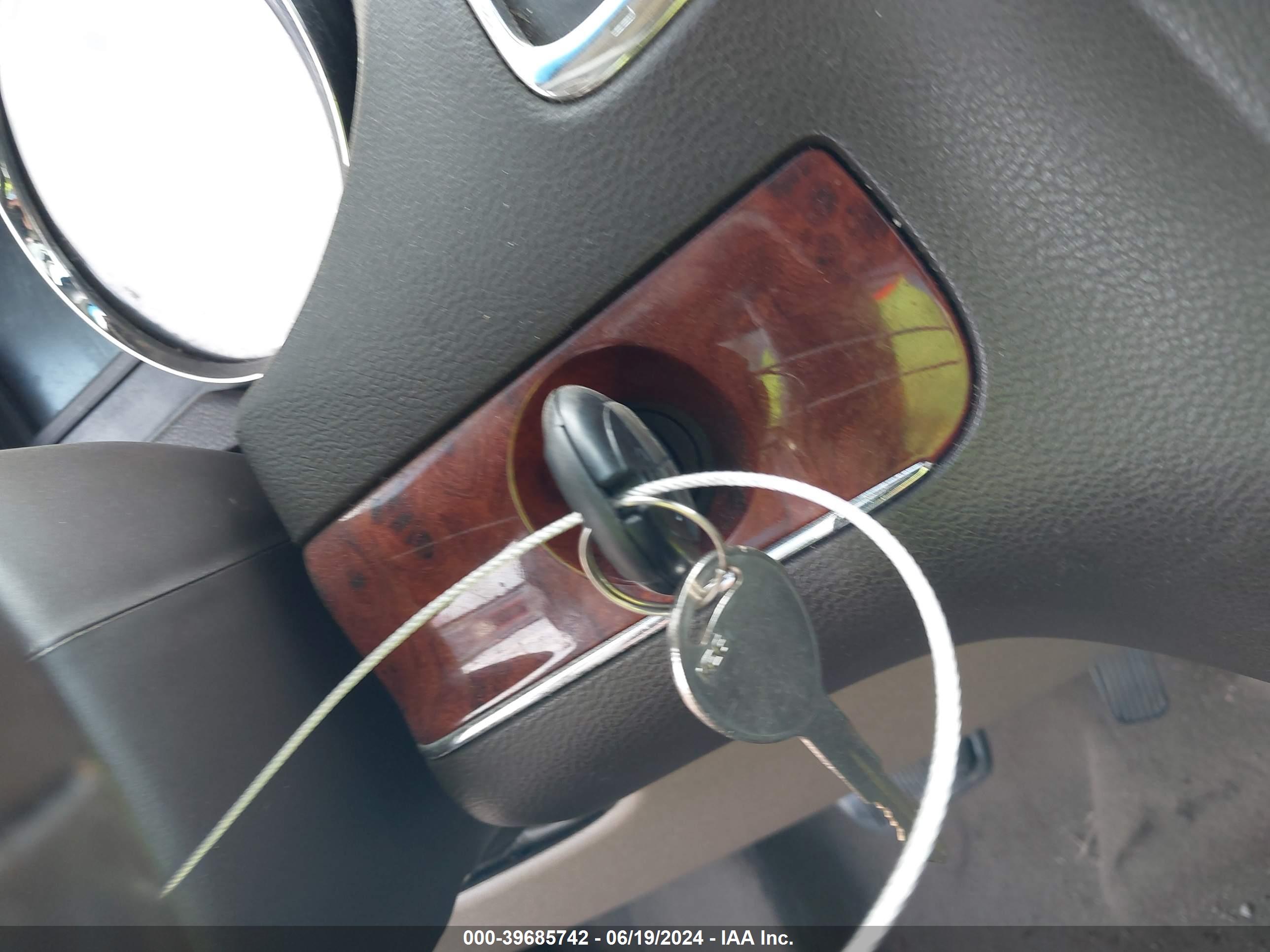 CHRYSLER TOWN image 11