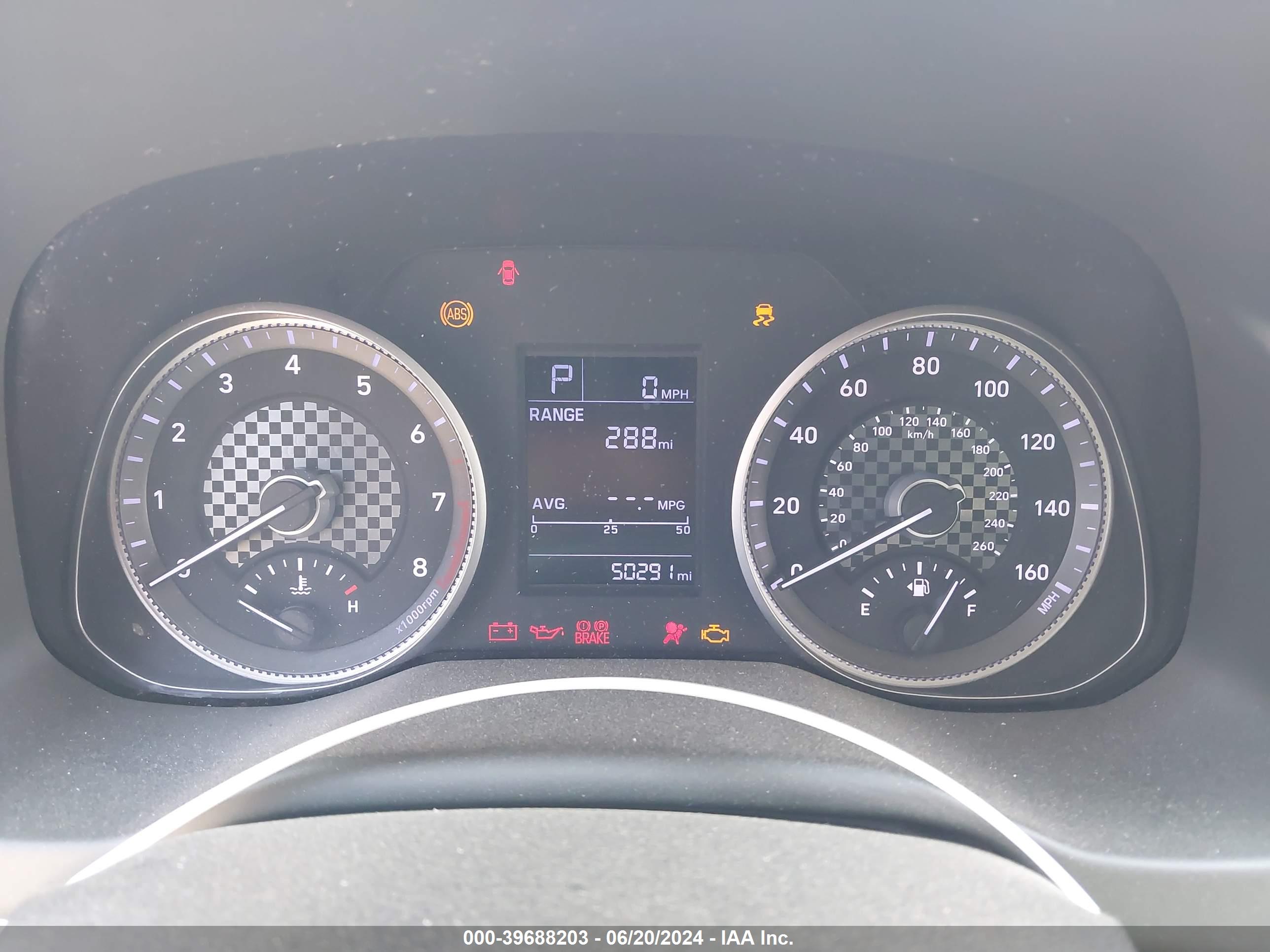 HYUNDAI ELANTRA image 7