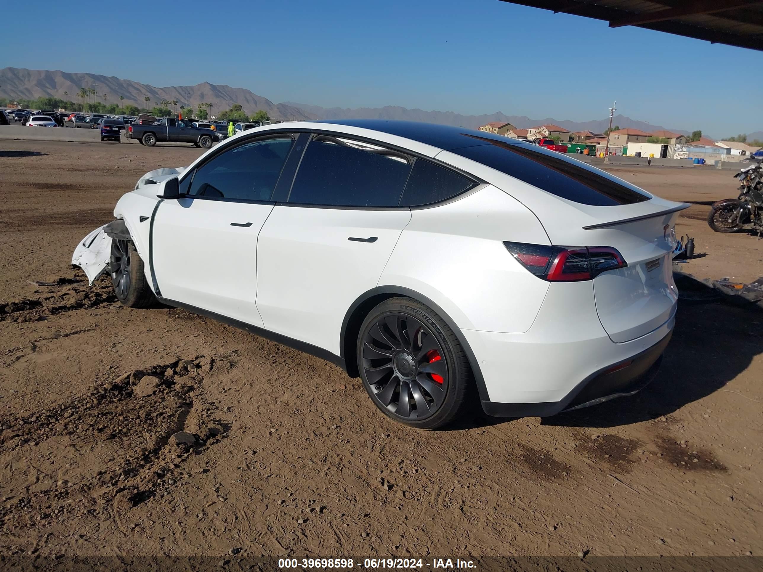 TESLA MODEL image 3