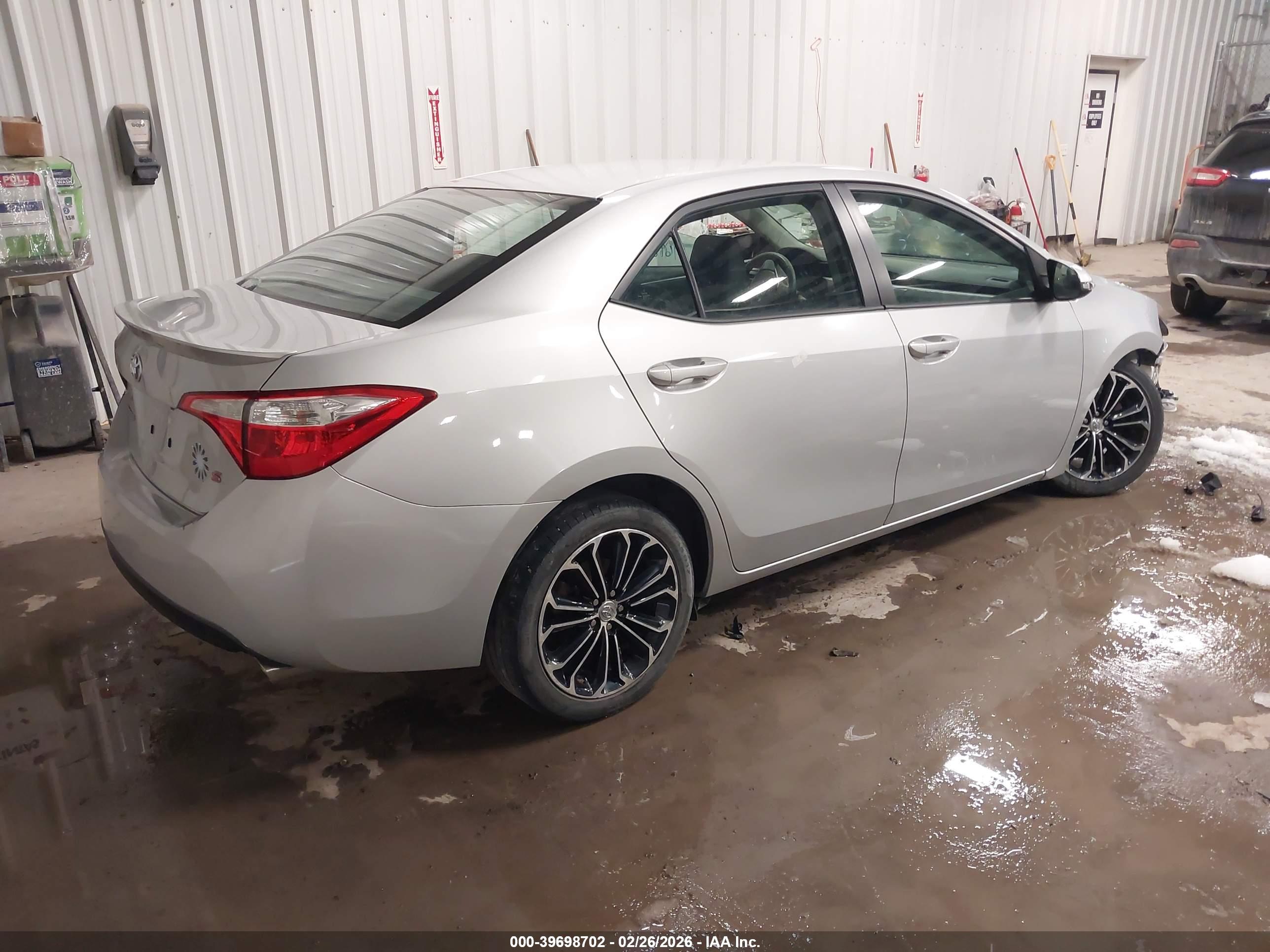 TOYOTA COROLLA image 4
