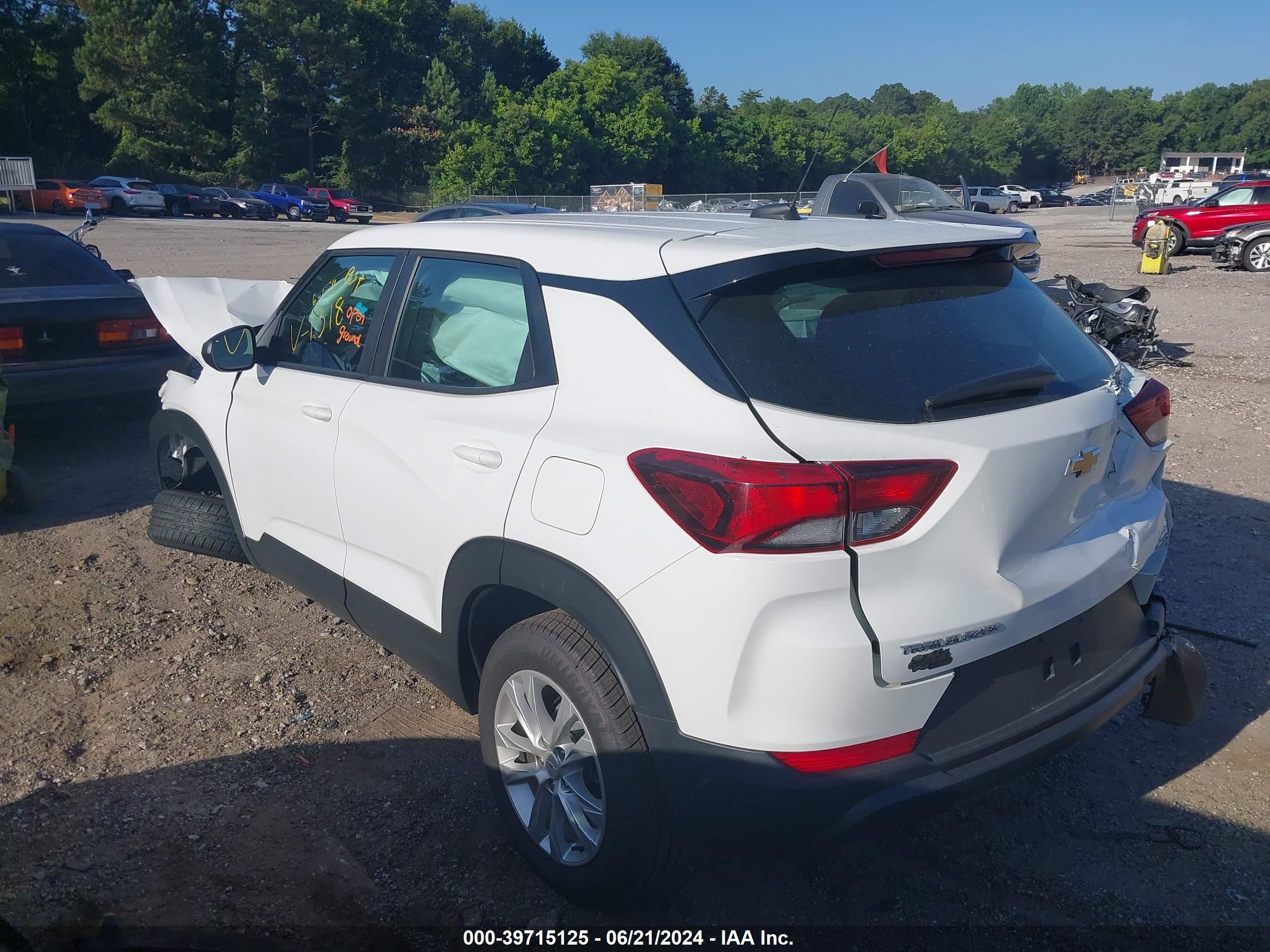 CHEVROLET TRAILBLAZER image 3