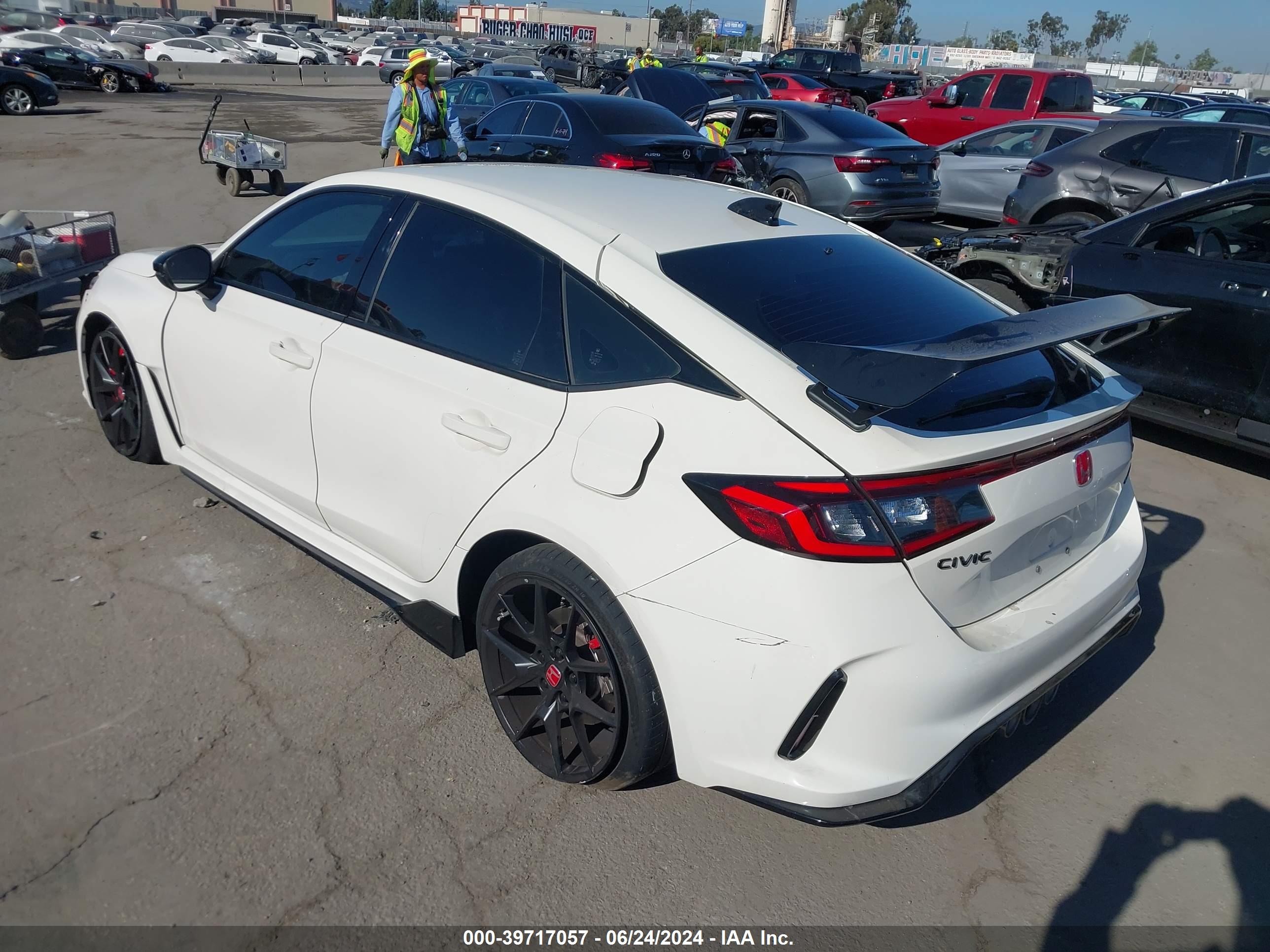 HONDA CIVIC image 3