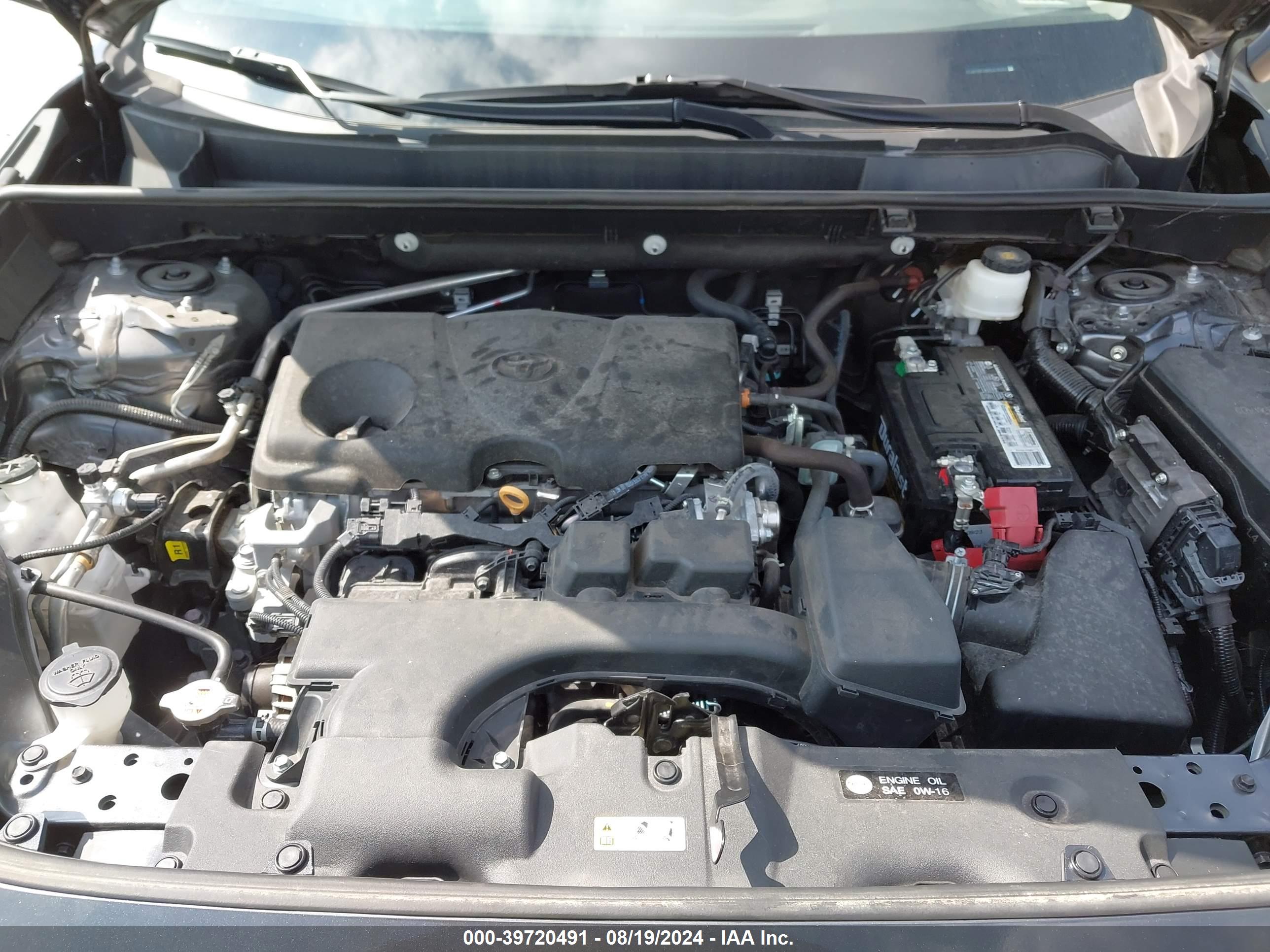 TOYOTA RAV4 image 10