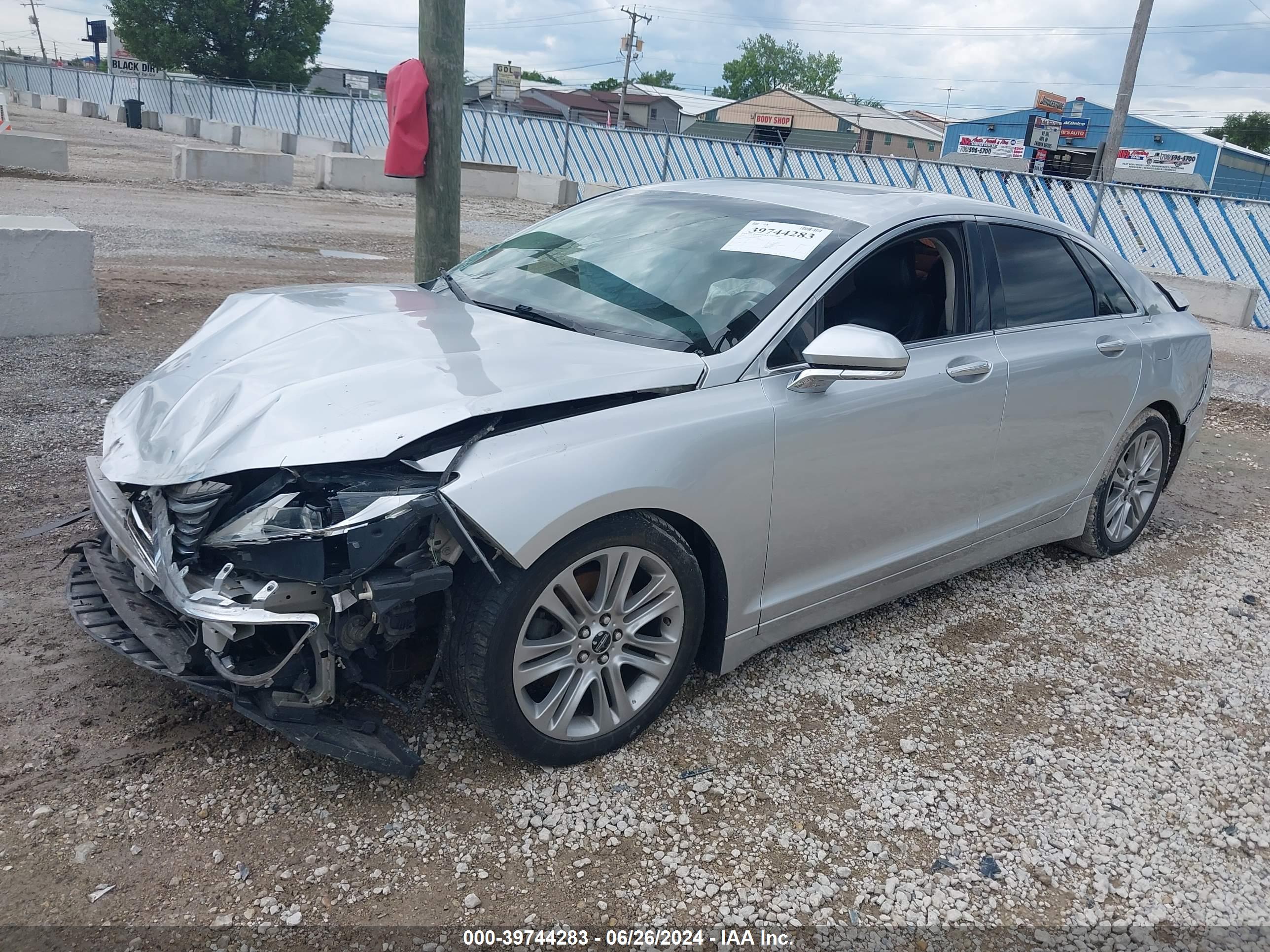 LINCOLN MKZ image 2