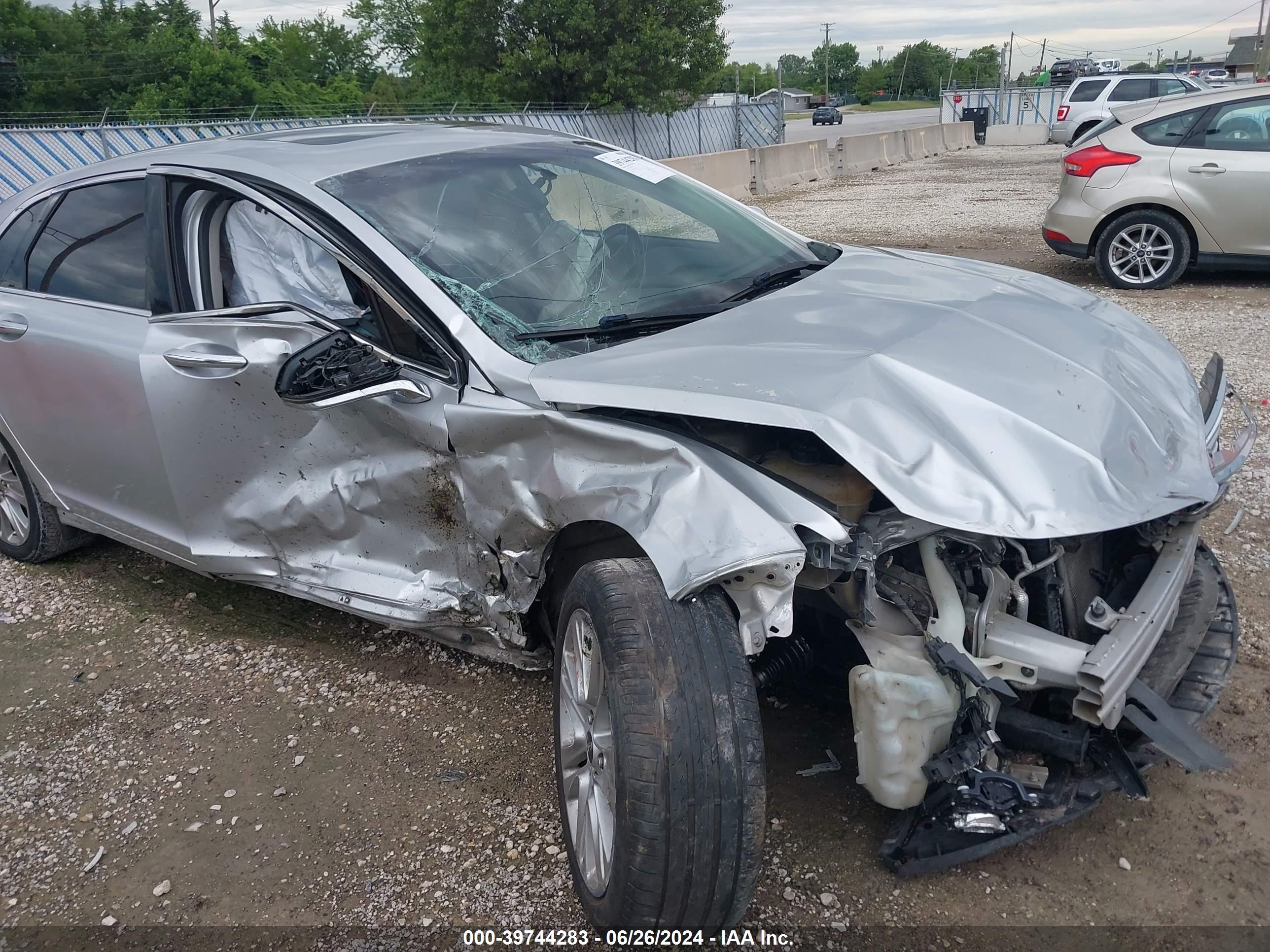 LINCOLN MKZ image 6