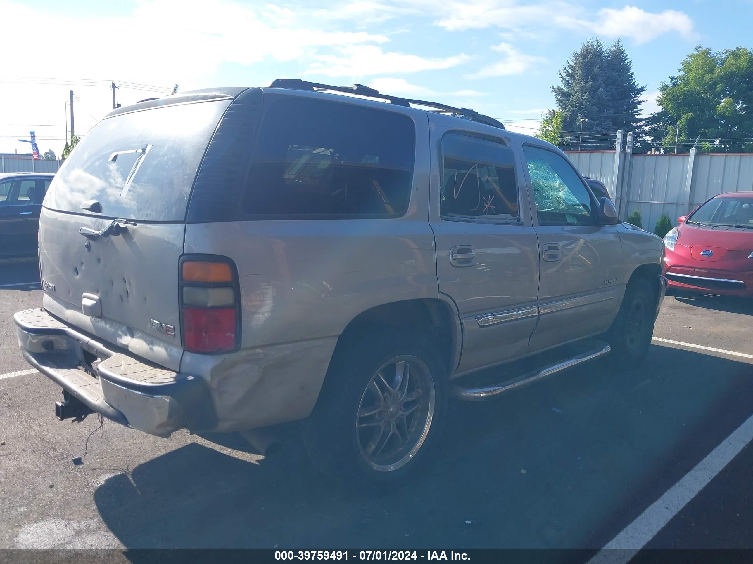 GMC YUKON image 4