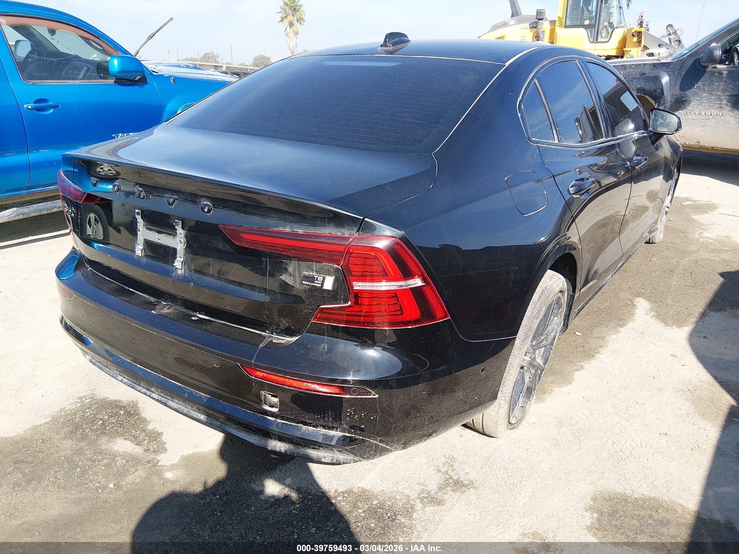 VOLVO S60 image 4