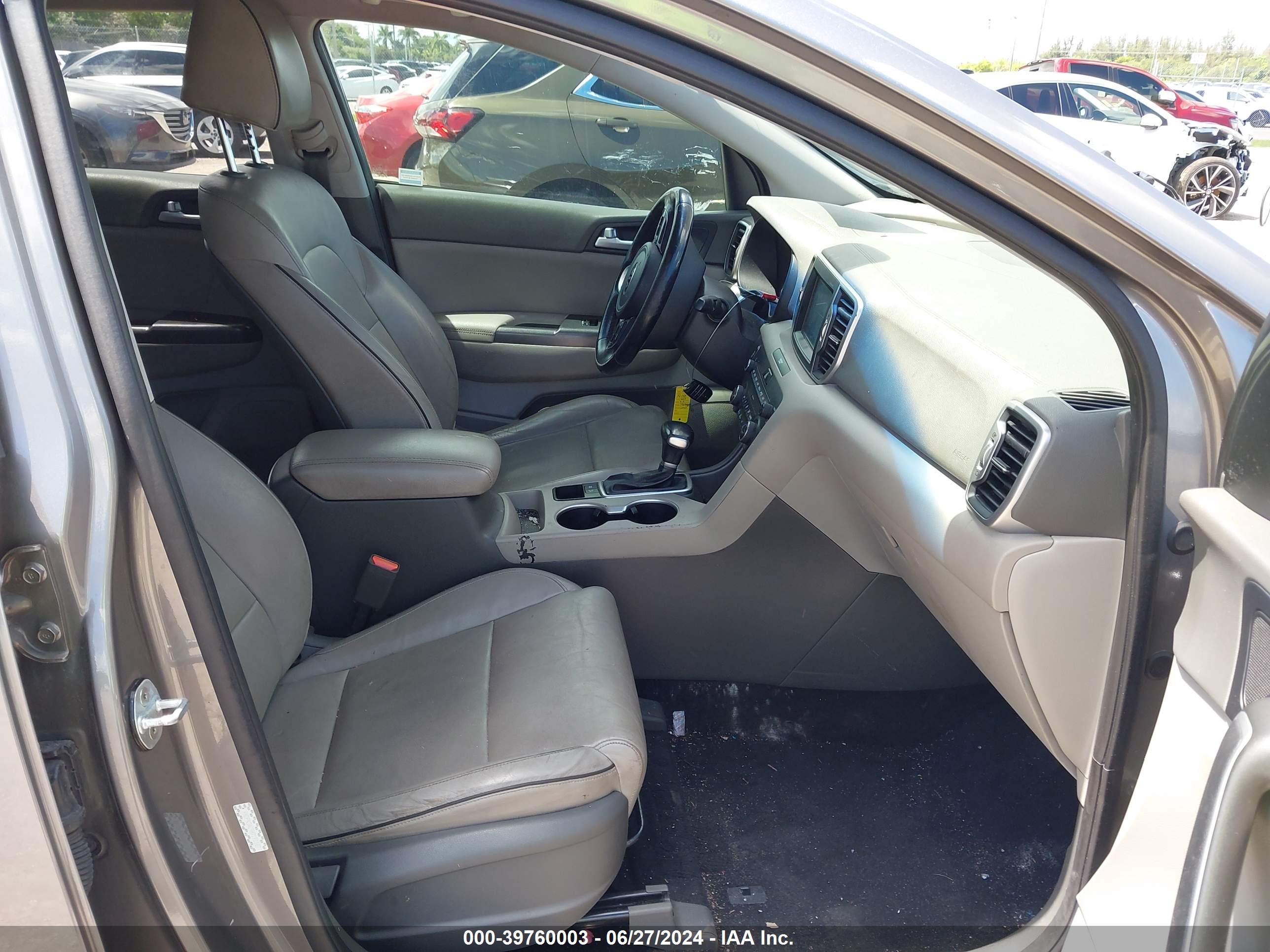 KIA SPORTAGE image 5