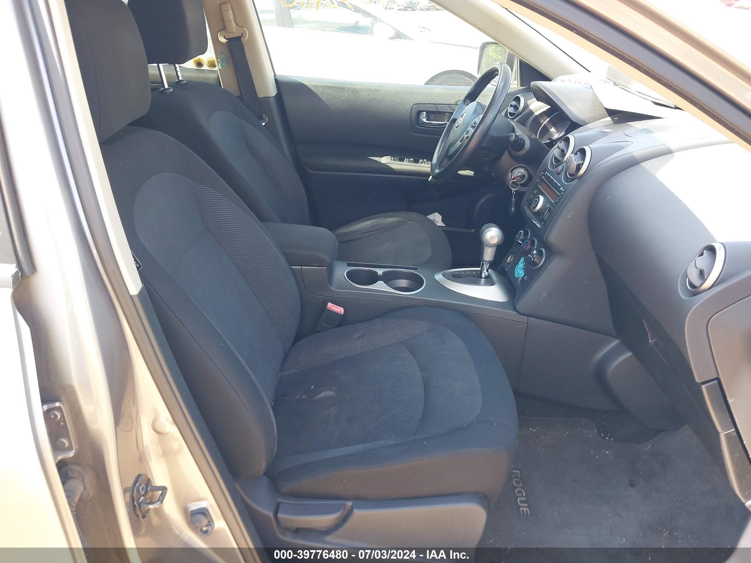 NISSAN ROGUE image 5
