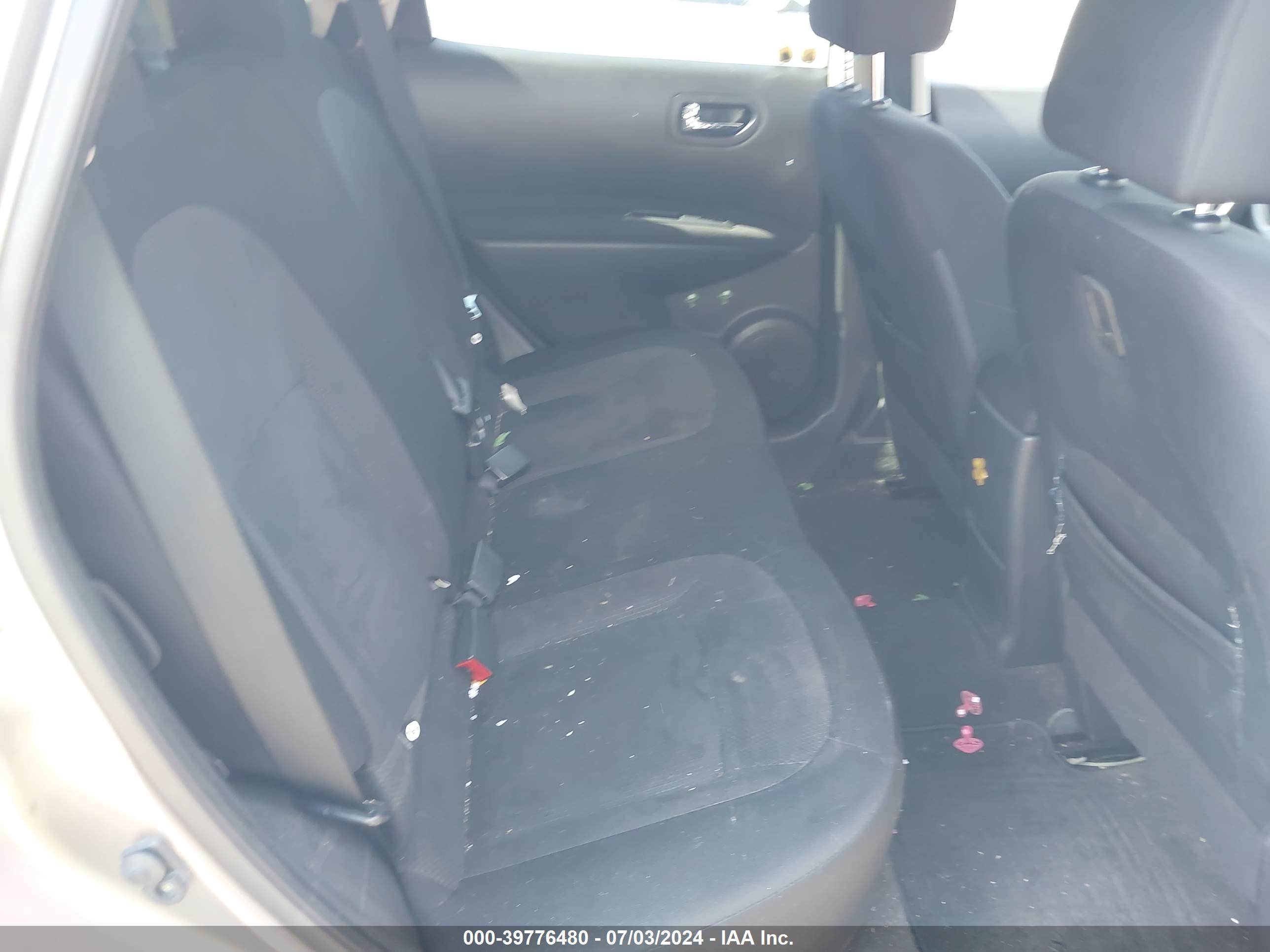 NISSAN ROGUE image 8