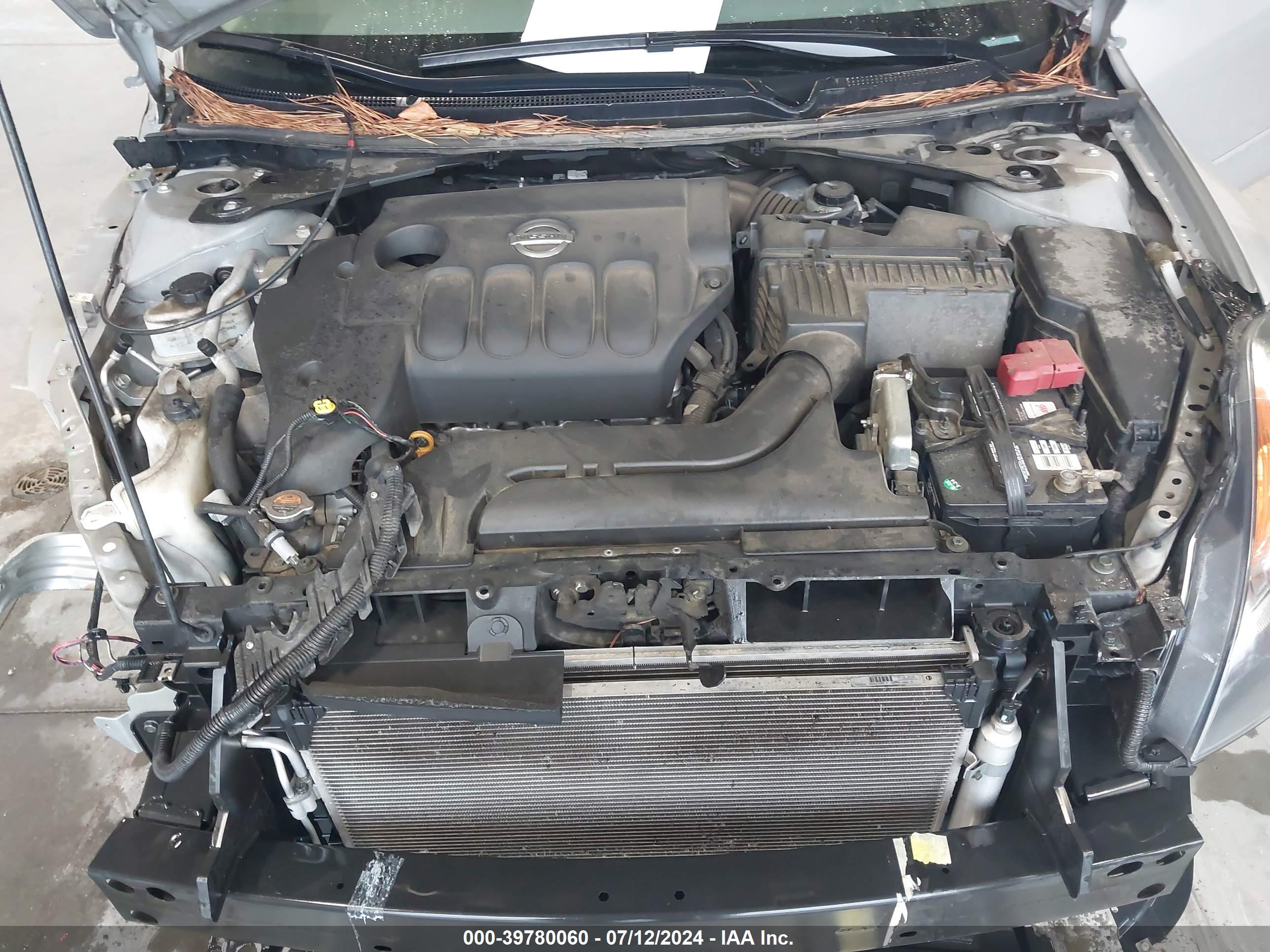 NISSAN ALTIMA image 10