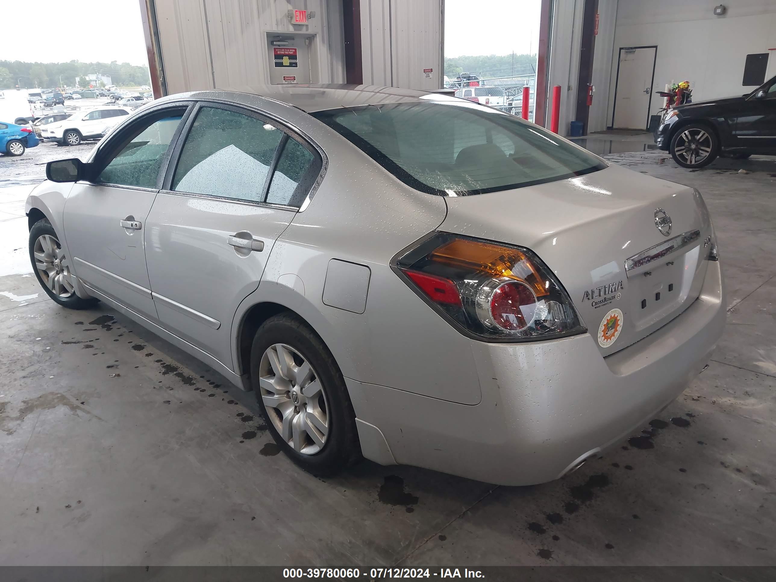NISSAN ALTIMA image 3