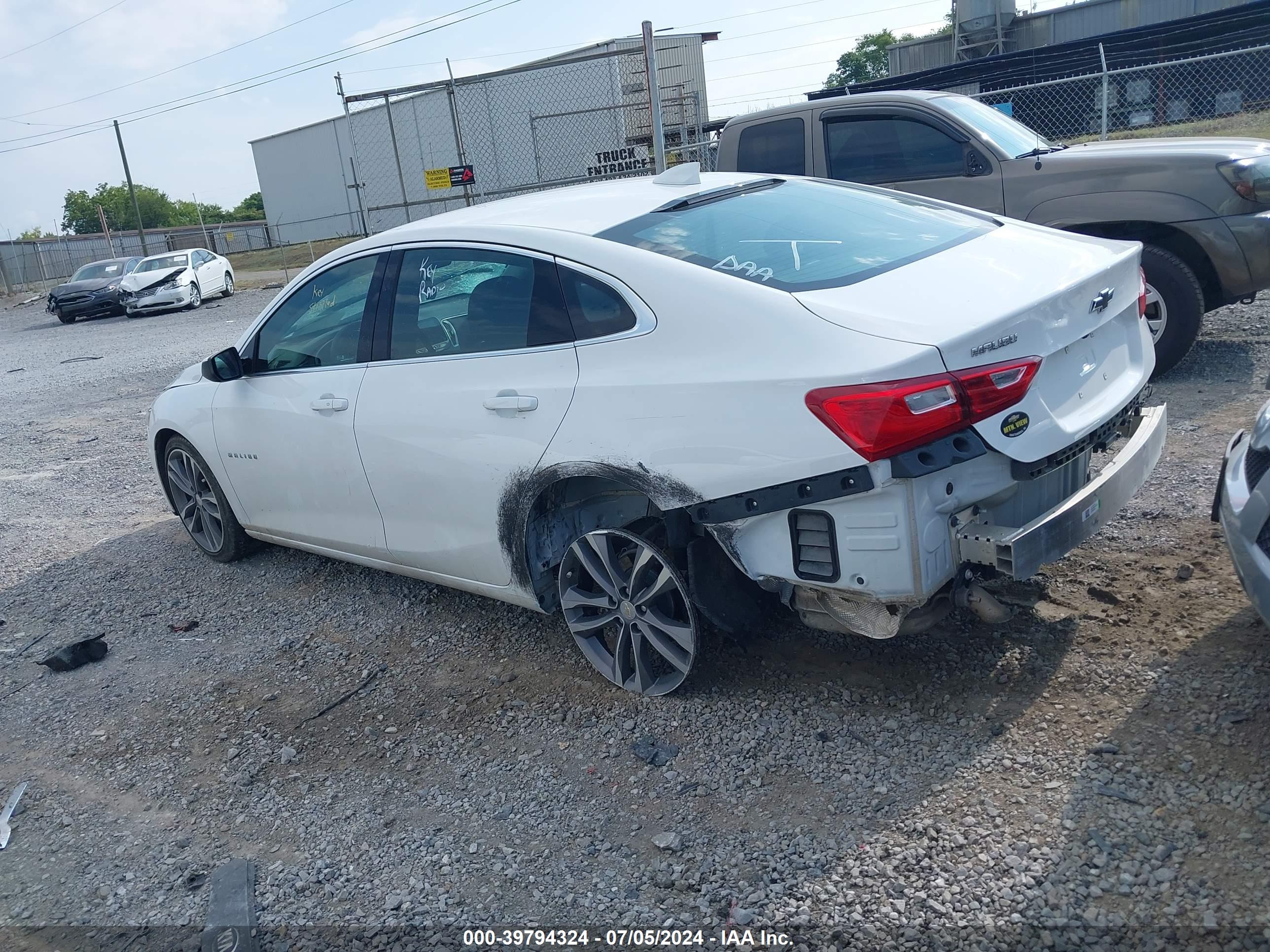 CHEVROLET MALIBU image 3