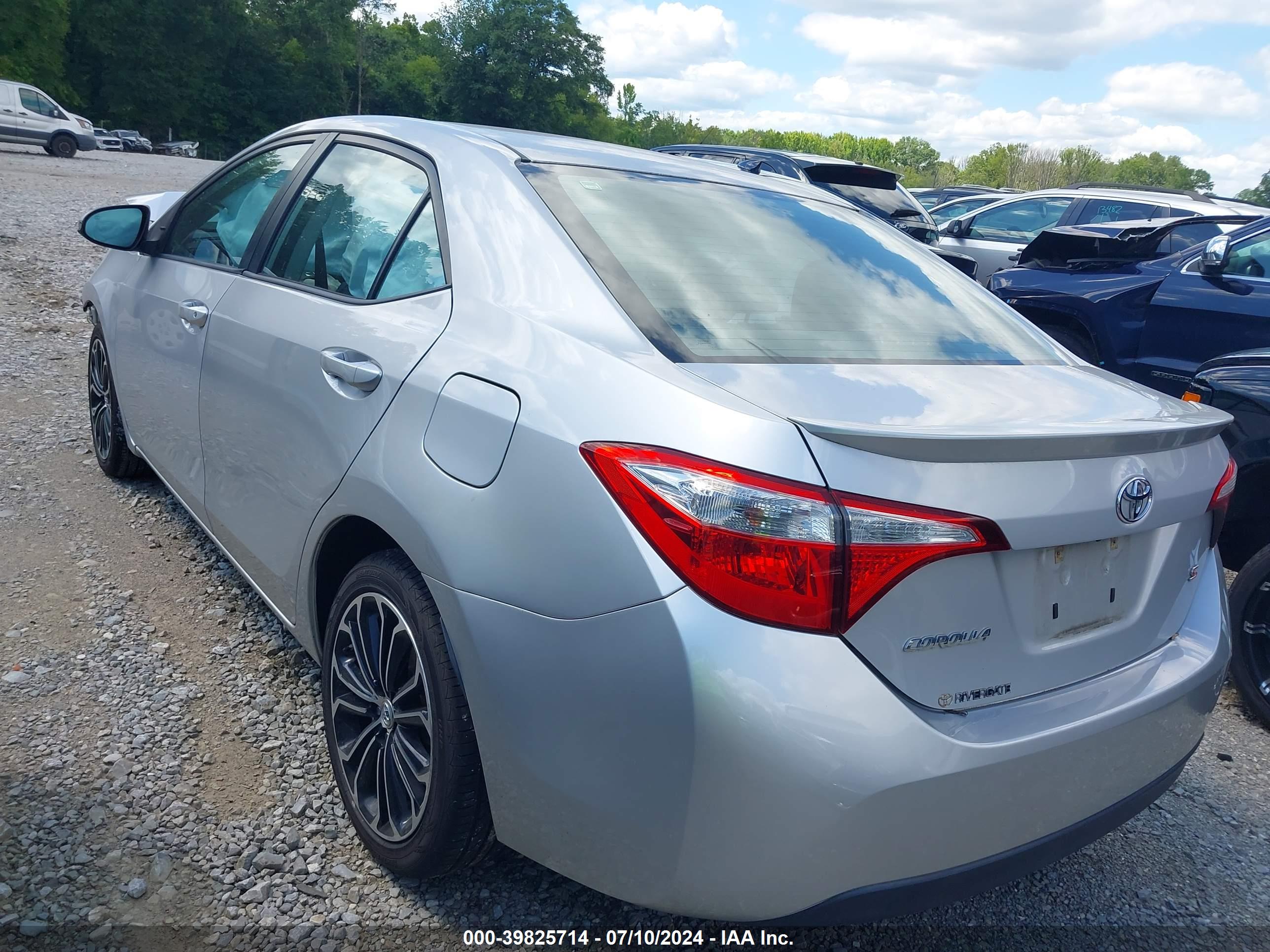TOYOTA COROLLA image 3