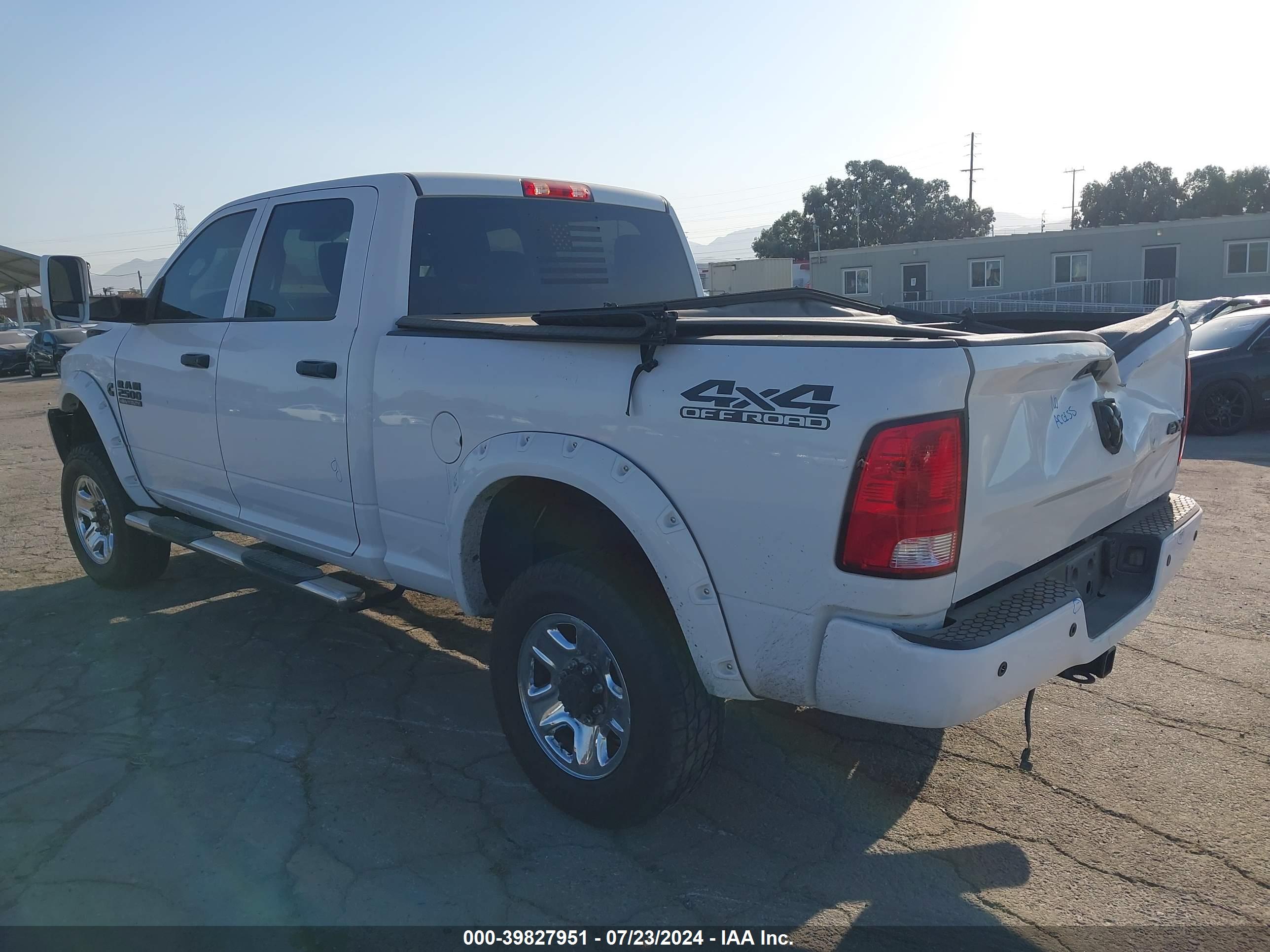 RAM 2500 image 3
