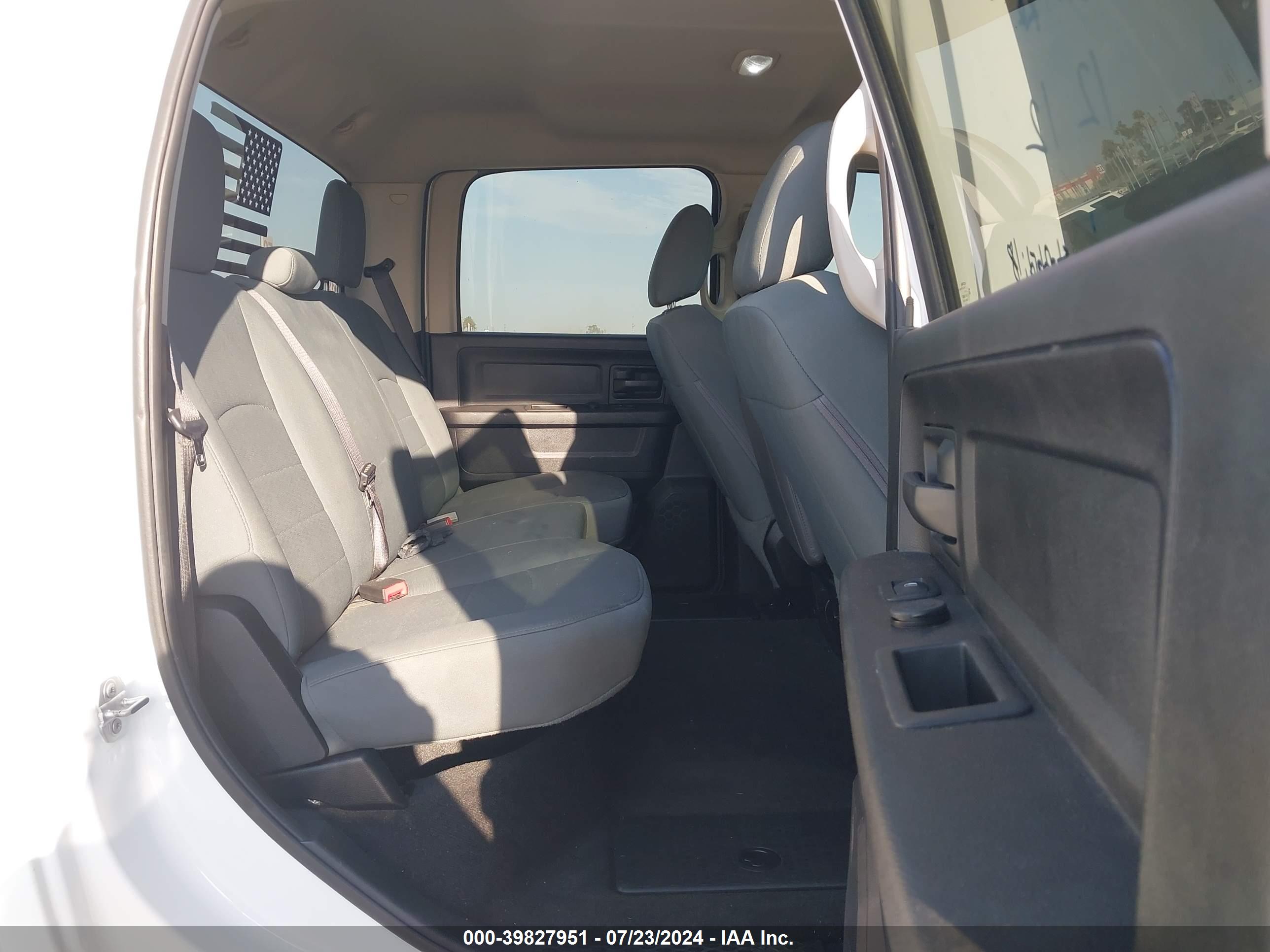 RAM 2500 image 8