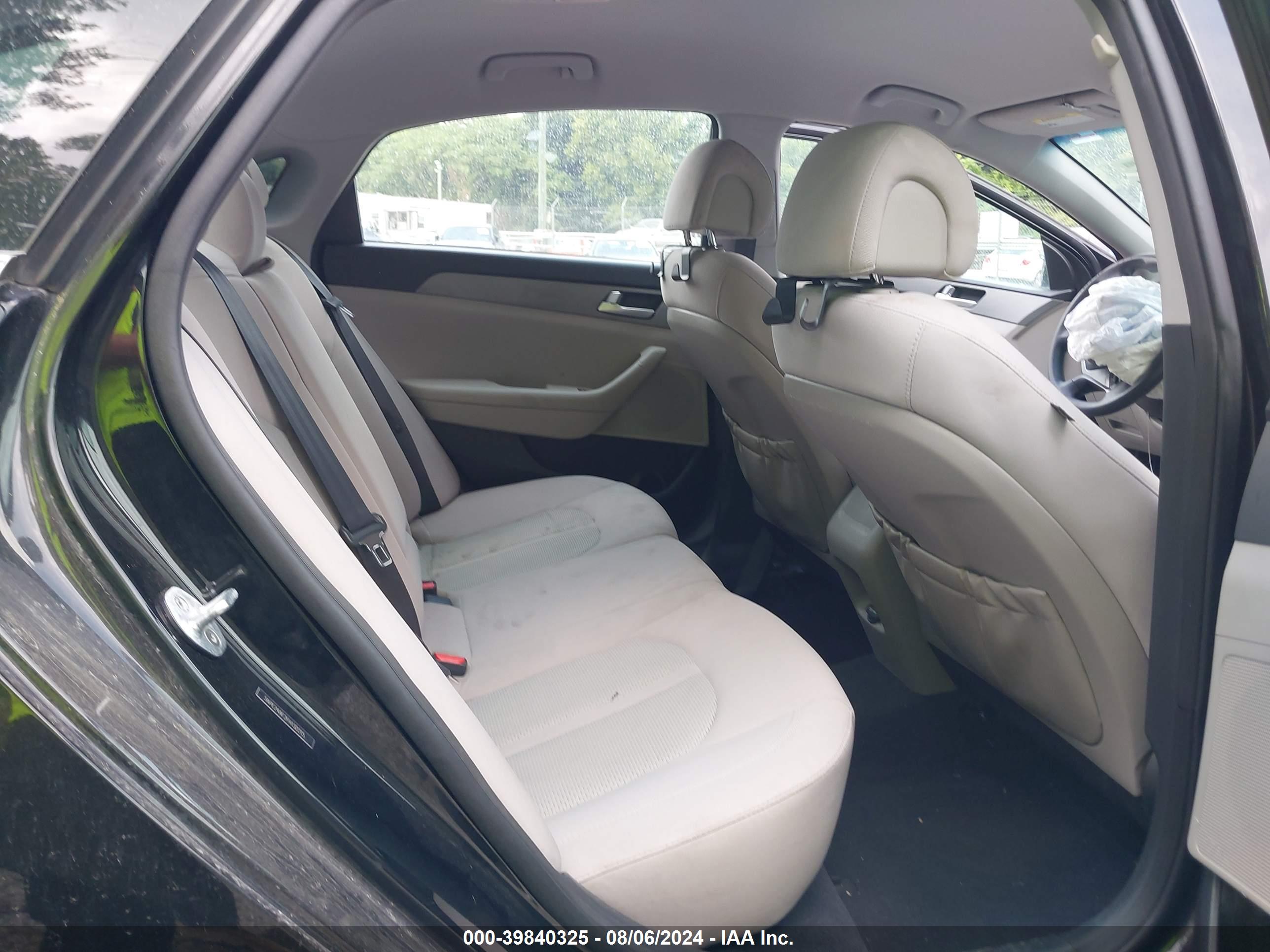 HYUNDAI SONATA image 8