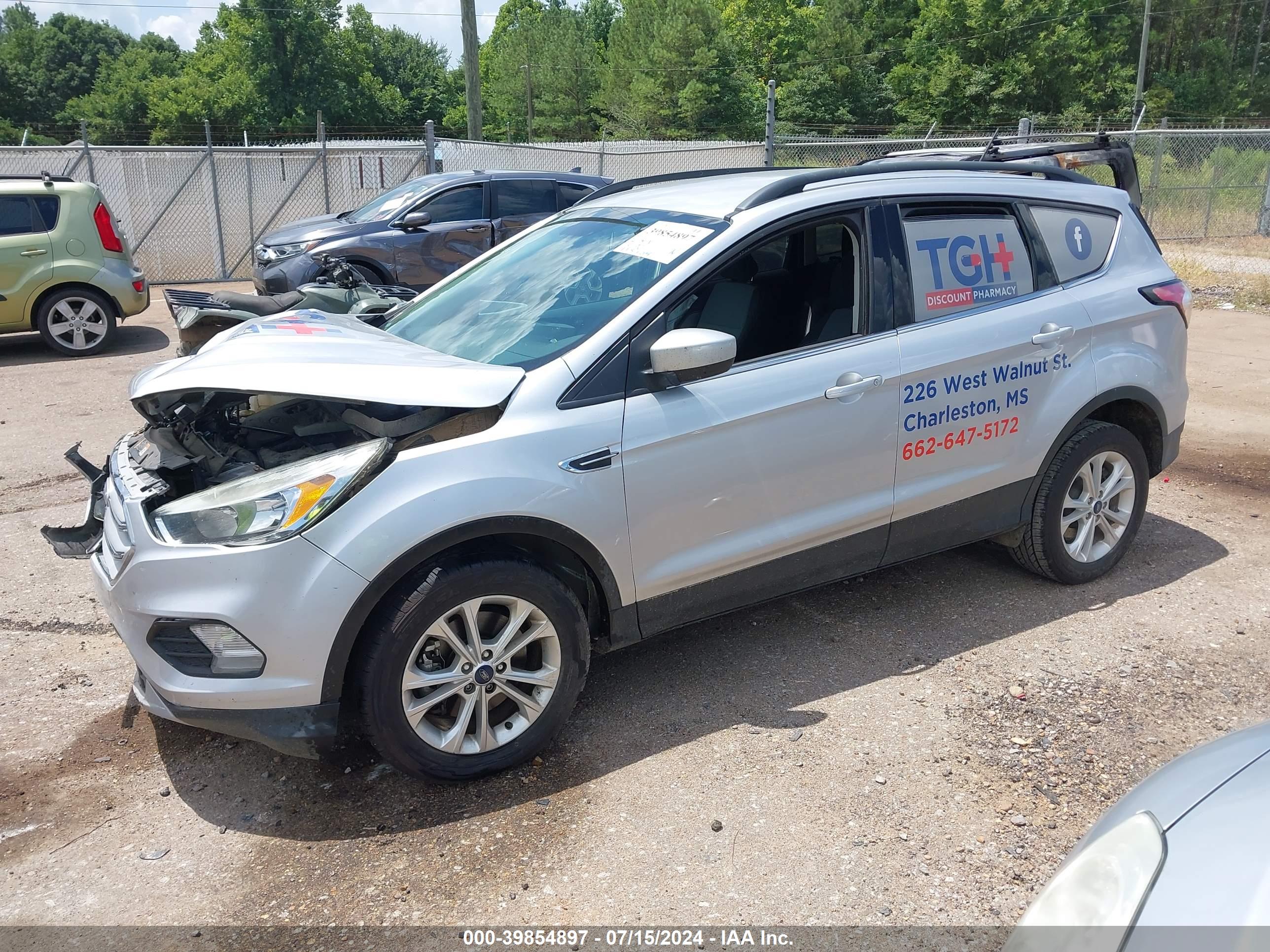 FORD ESCAPE image 2