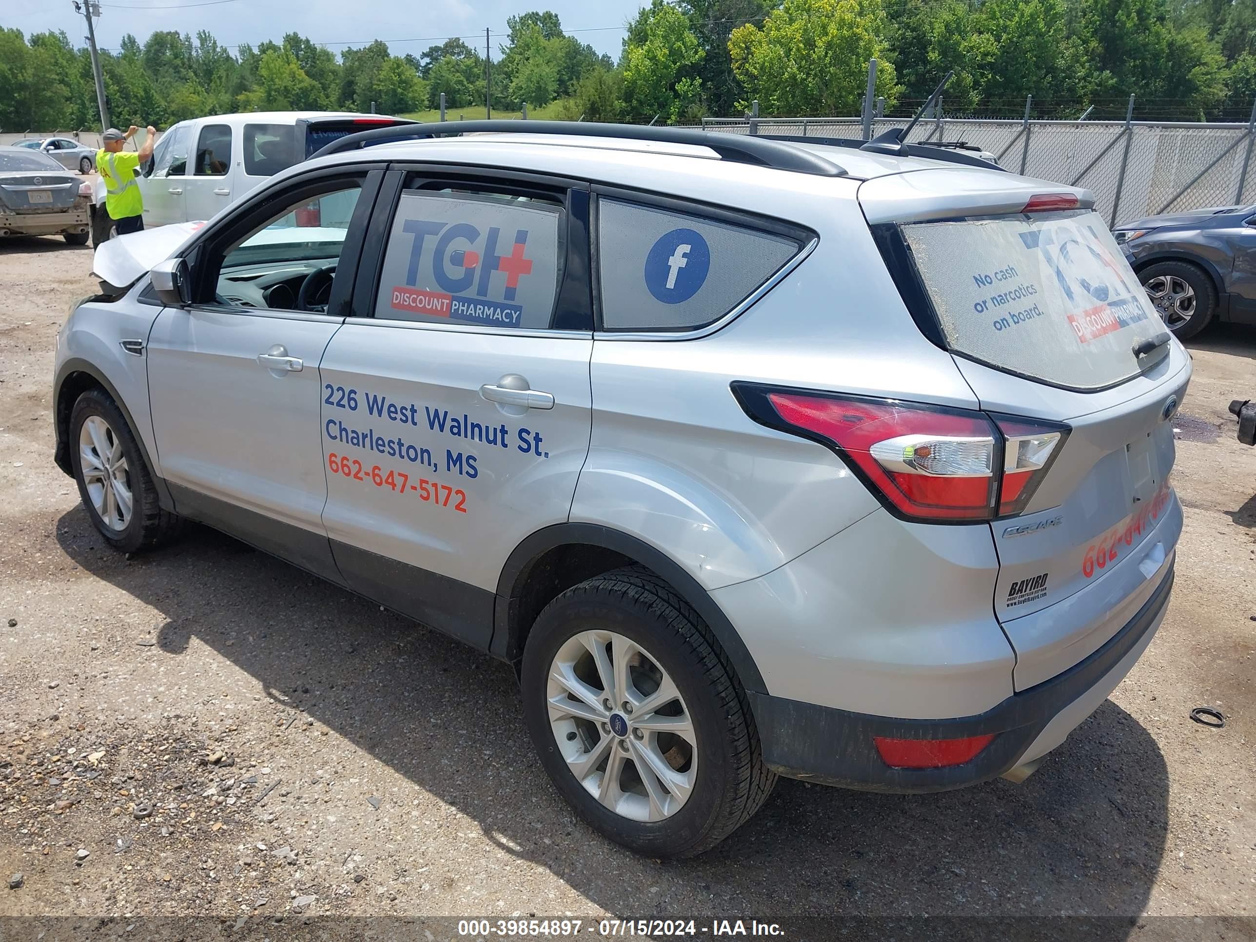 FORD ESCAPE image 3