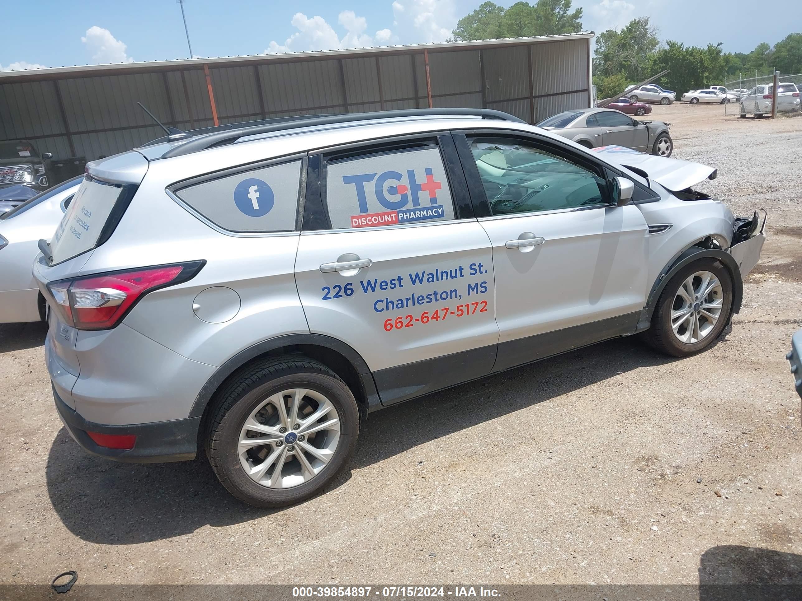 FORD ESCAPE image 4