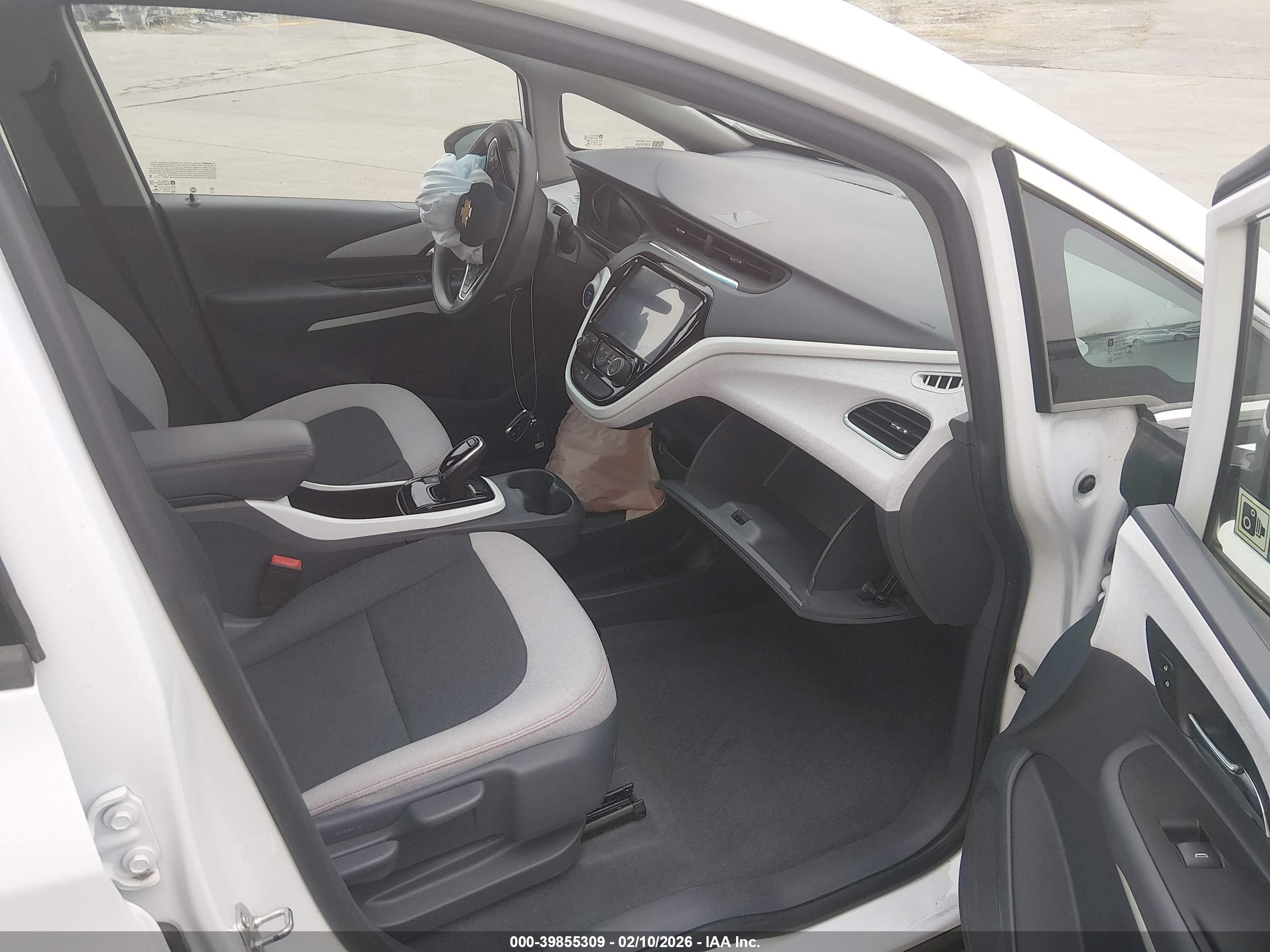 CHEVROLET BOLT image 5
