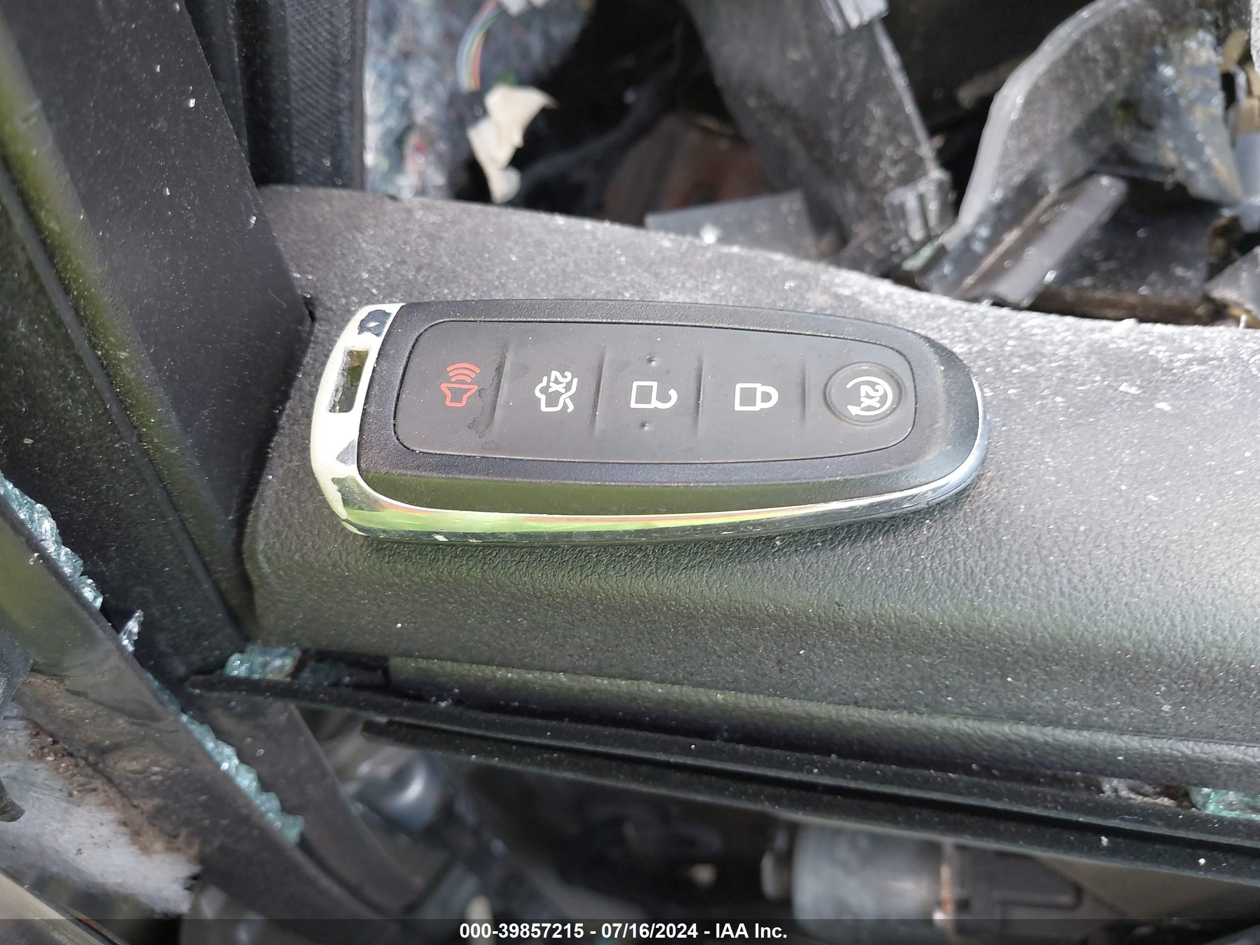 FORD ESCAPE image 11